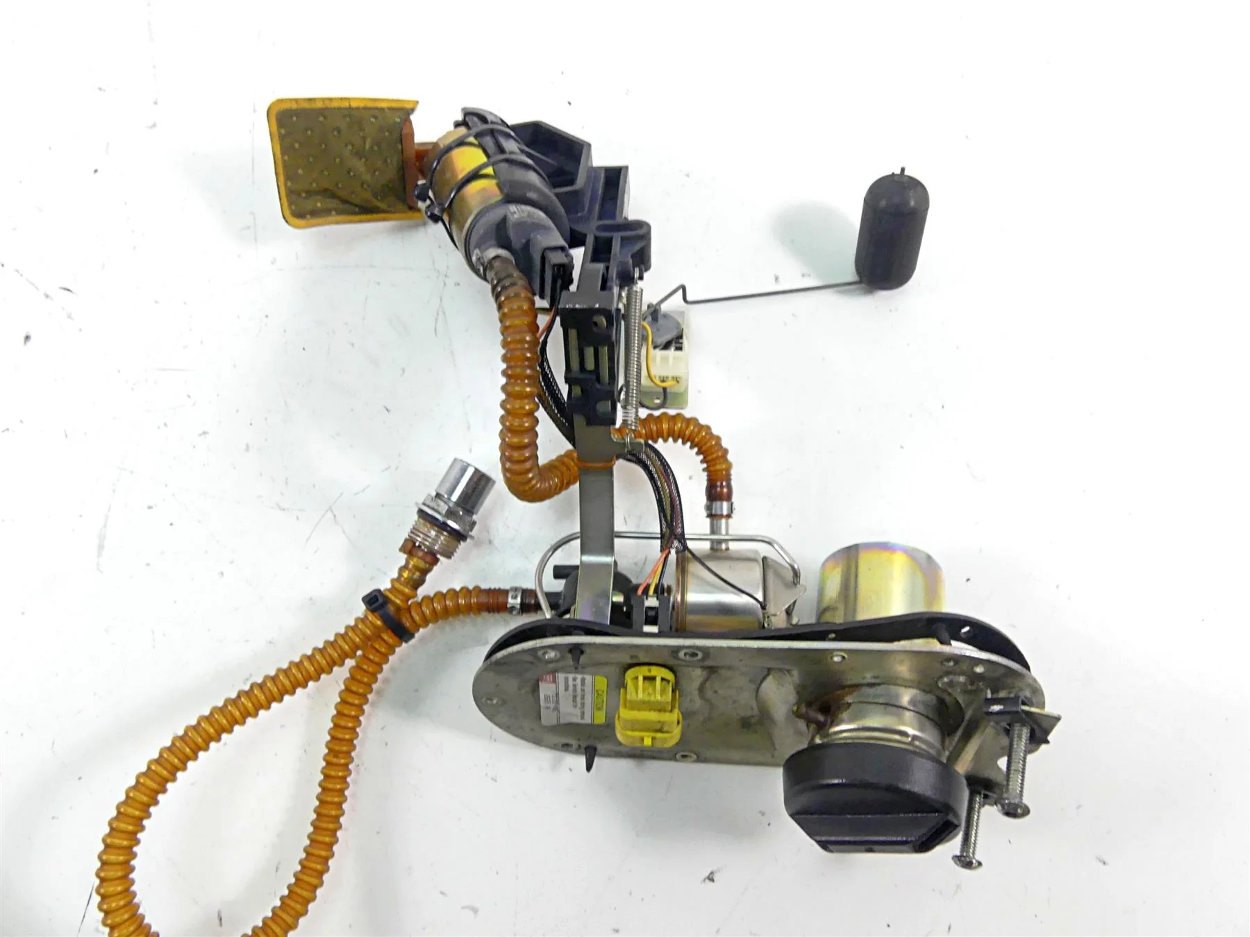 2006 Harley Touring FLHTCU SE E-Glide Fuel Gas Petrol Pump - Tested 62897-01B - Image 5