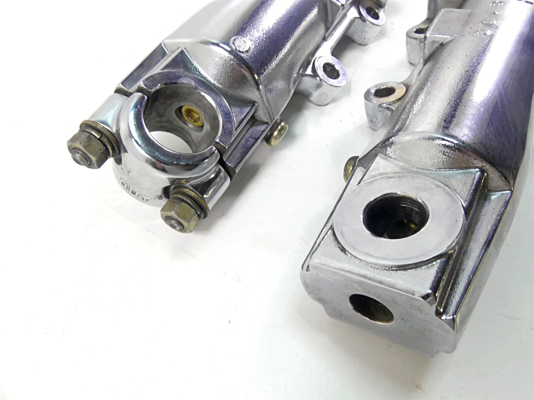 2006 Harley Touring FLHTCU SE E-Glide Straight Front Fork Leg Set -Read 46621-06 - Image 5