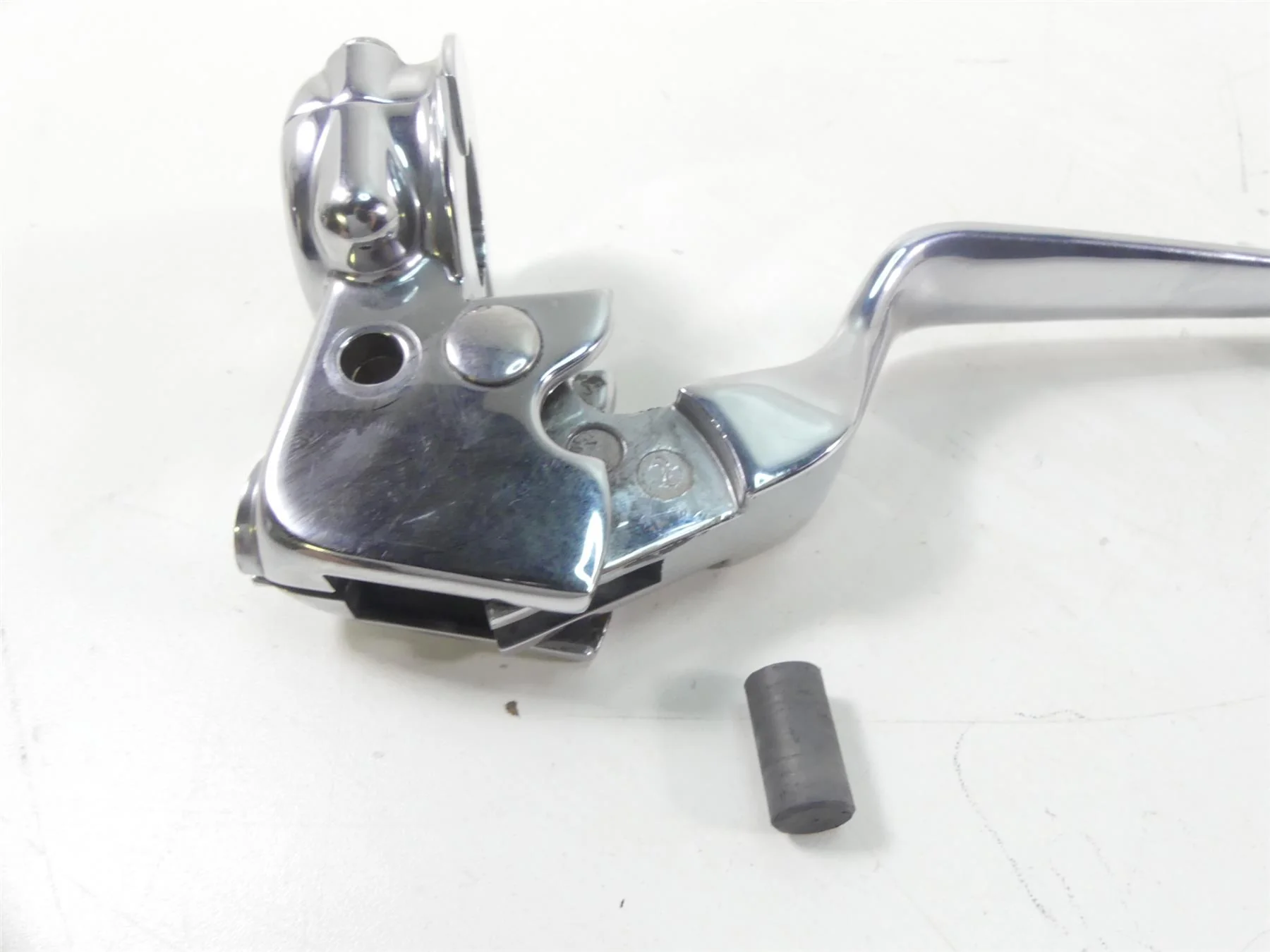 2006 Harley Touring FLHTCUI Electra Glide Chrome Clutch Perch & Lever 38608-96 - Image 7
