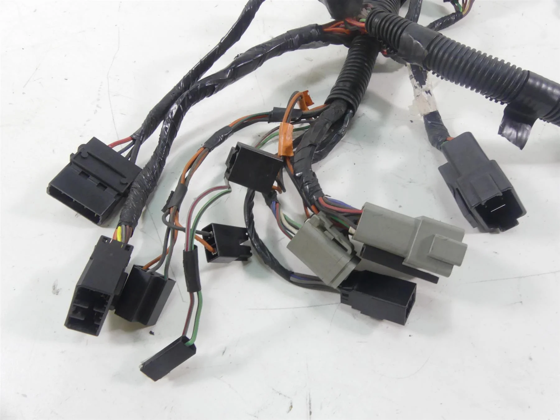 2006 Harley Touring FLHTCUI Electra Glide Front Fairing Wiring Harness 70232-06 - Image 4