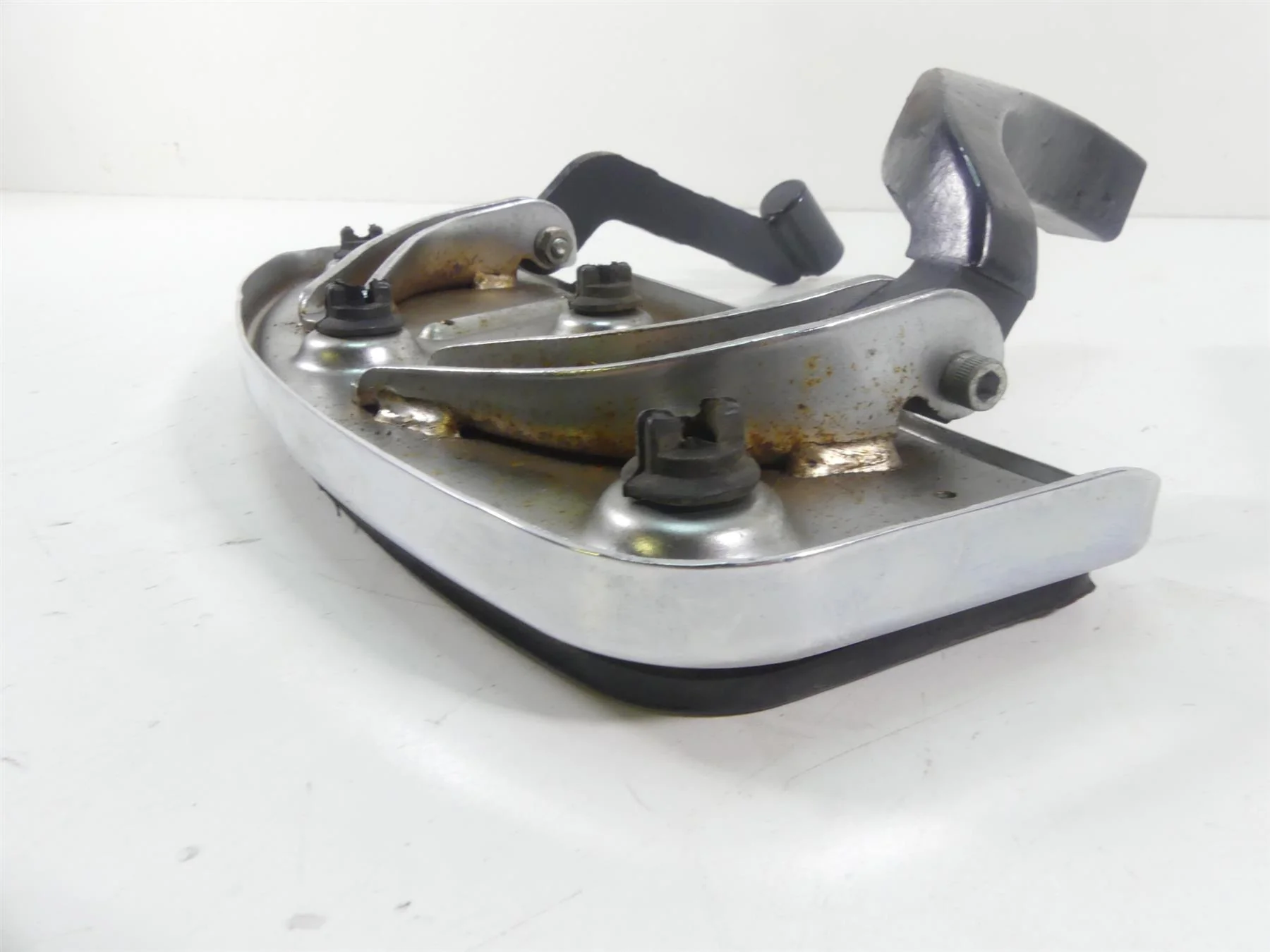 2006 Harley Touring FLHTCUI Electra Glide Front Right Floor Board 50518-83B - Image 9