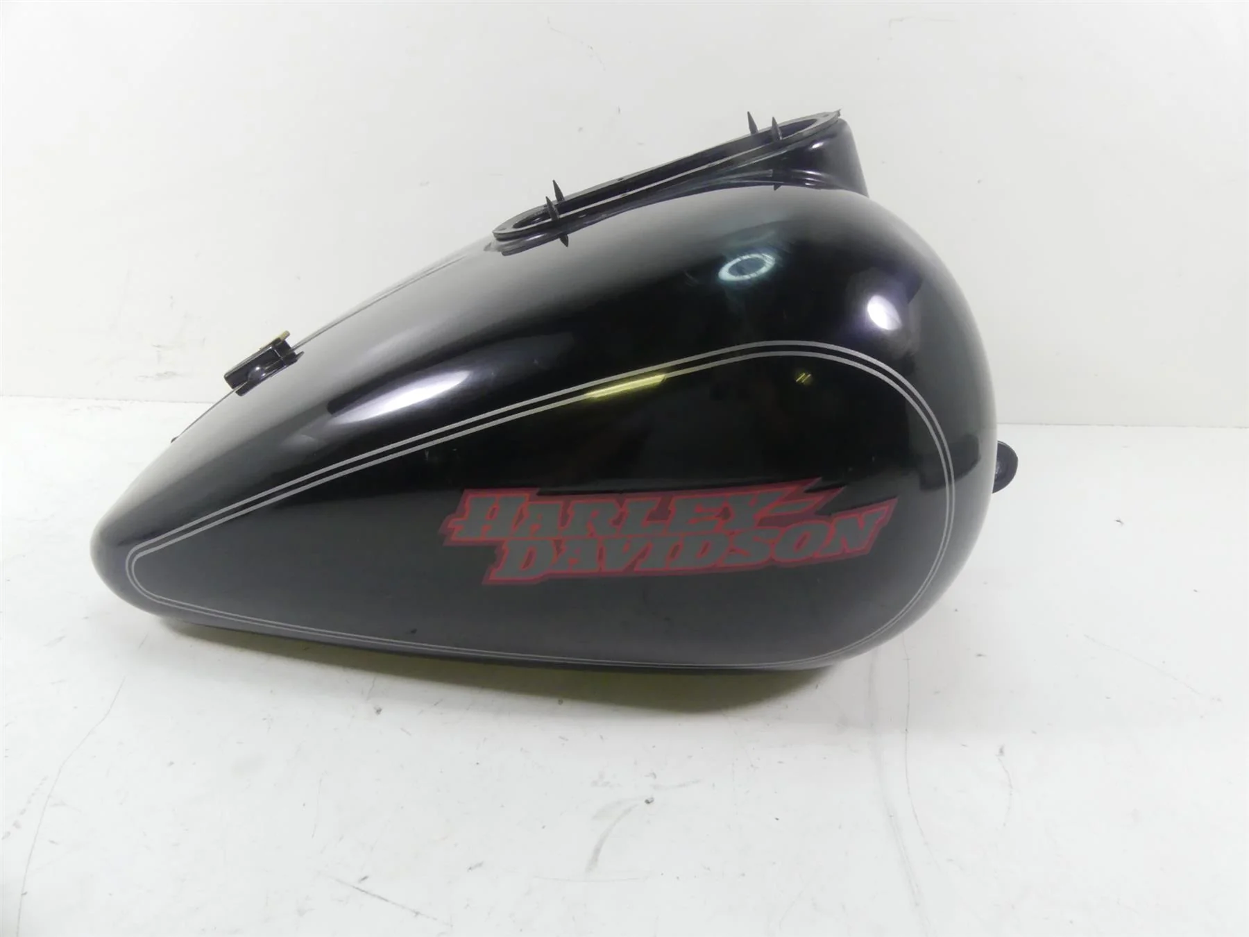 2006 Harley Touring FLHTCUI Electra Glide Fuel Gas Petrol Tank  61356-03