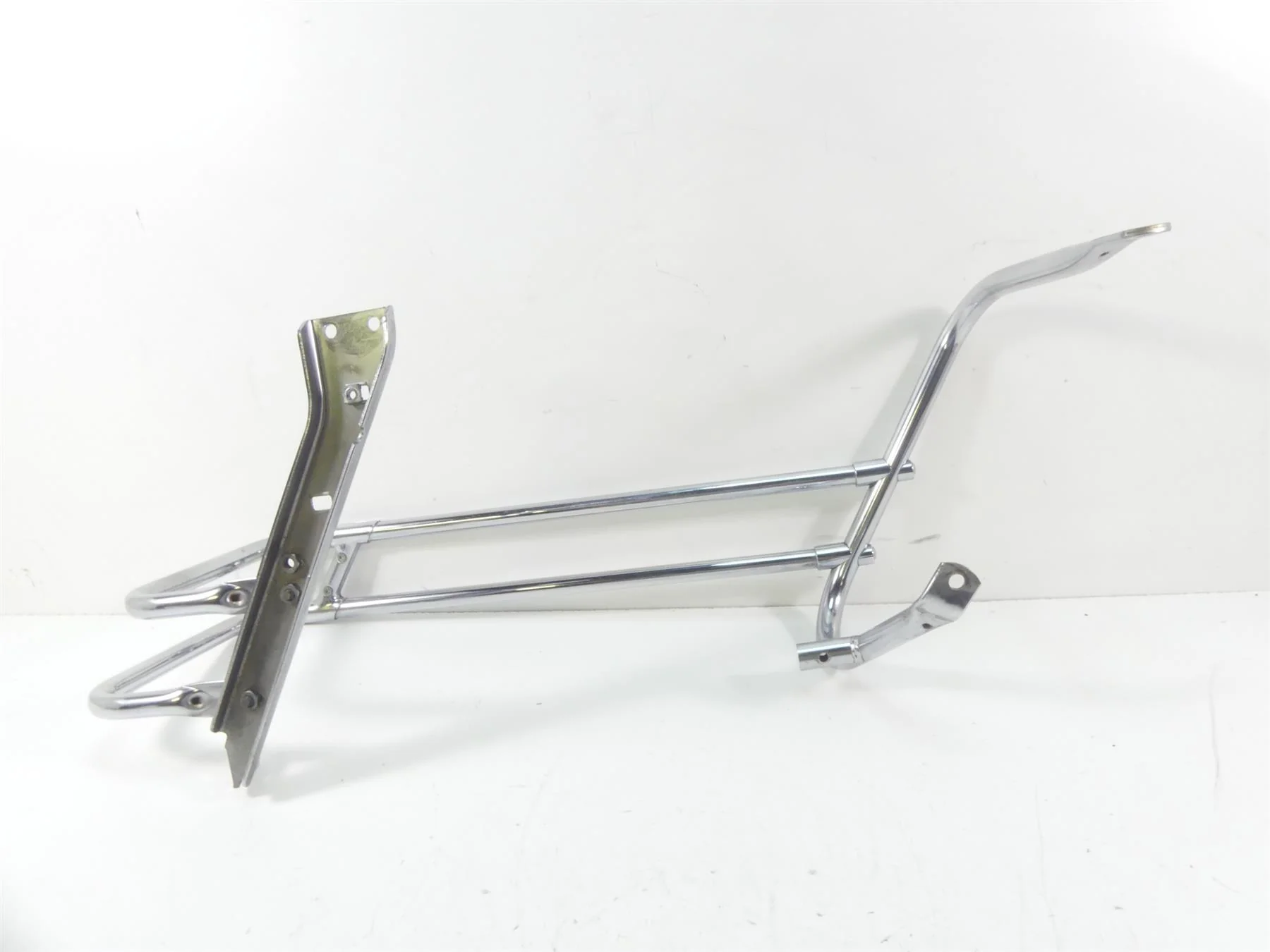 2006 Harley Touring FLHTCUI Electra Glide Left Saddlebag Guard  49172-97 - Image 4