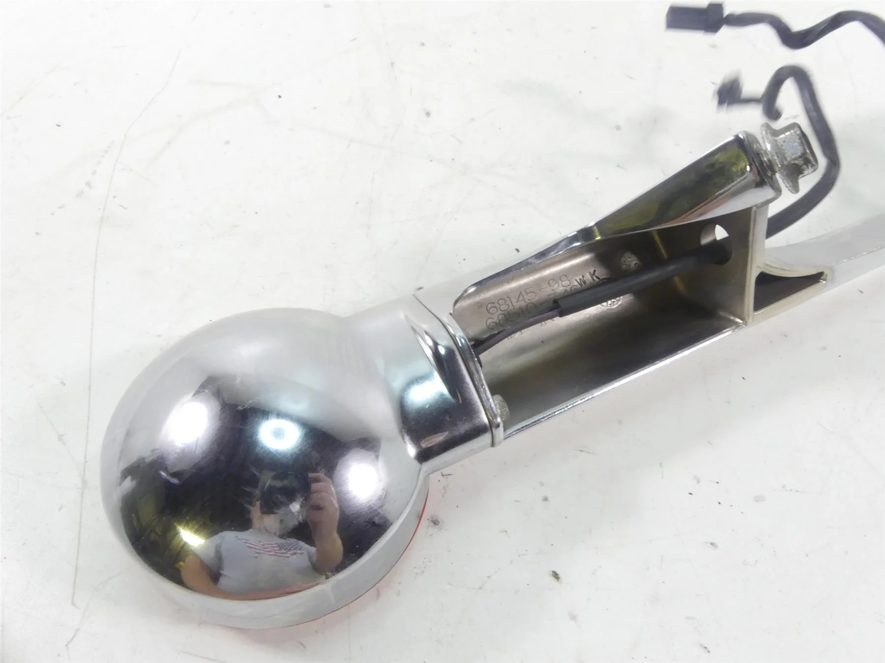 2006 Harley Touring FLHTCUI Electra Glide Rear Chrome Blinker Bar 68145-98 - Image 8