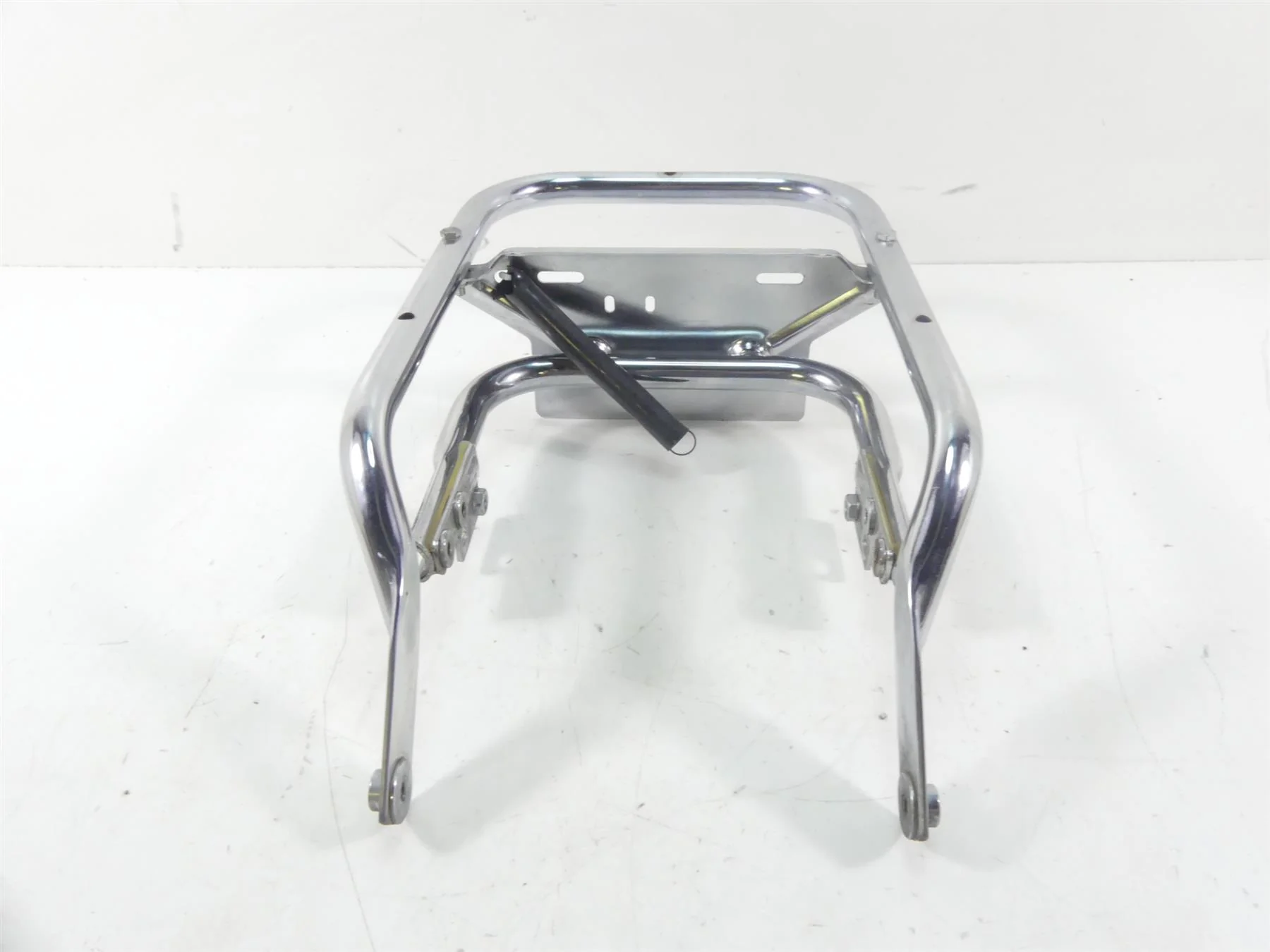 2006 Harley Touring FLHTCUI Electra Glide Rear Chrome Plate Mount Rail 53801-98 - Image 2