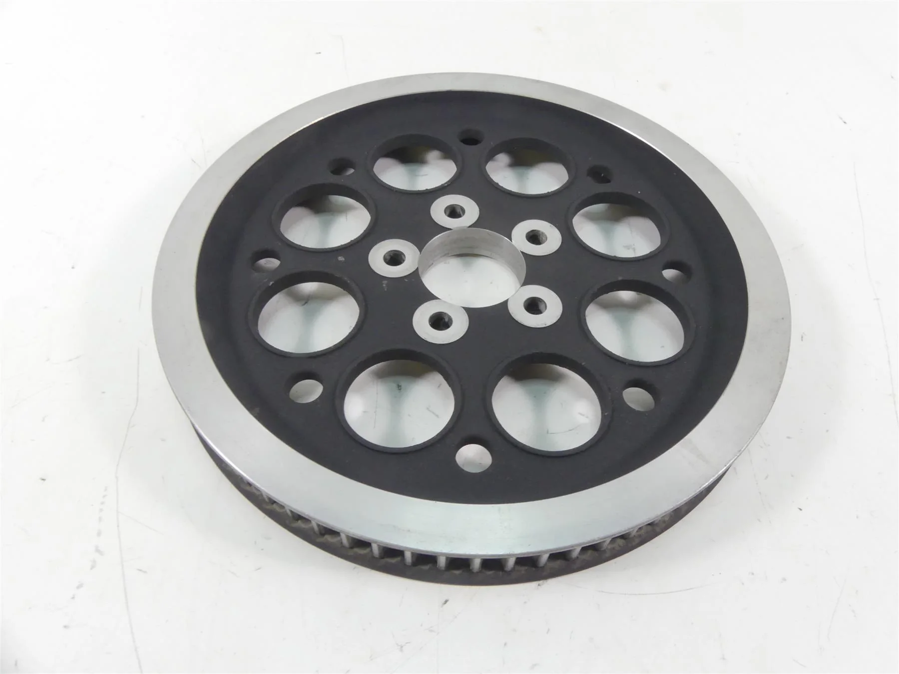 2006 Harley Touring FLHTCUI Electra Glide Rear Drive Pulley 70T 1-1/8 40117-00 - Image 3