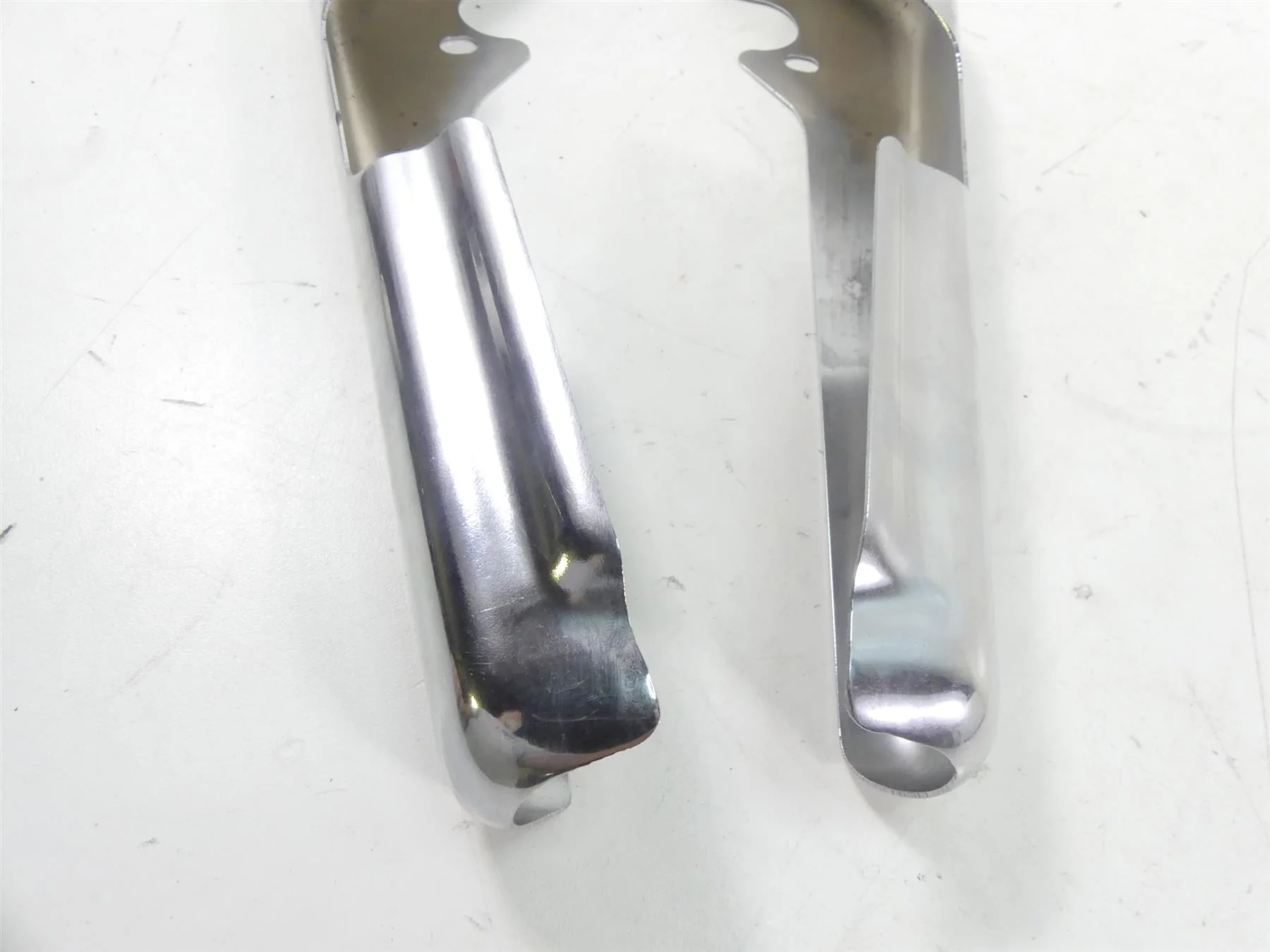 2006 Harley Touring FLHTCUI Electra Glide Rear Frame Chrome Covers 47504-97 - Image 6