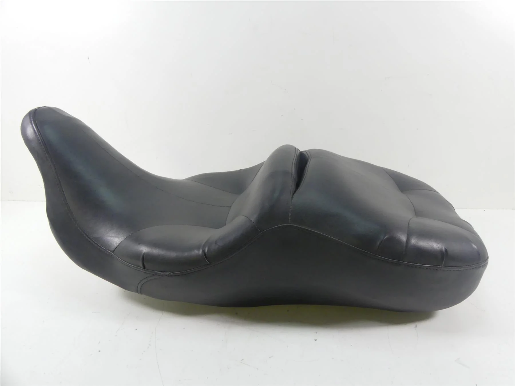 2006 Harley Touring FLHTCUI Electra Glide Seat Saddle -Read 51703-05 - Image 3