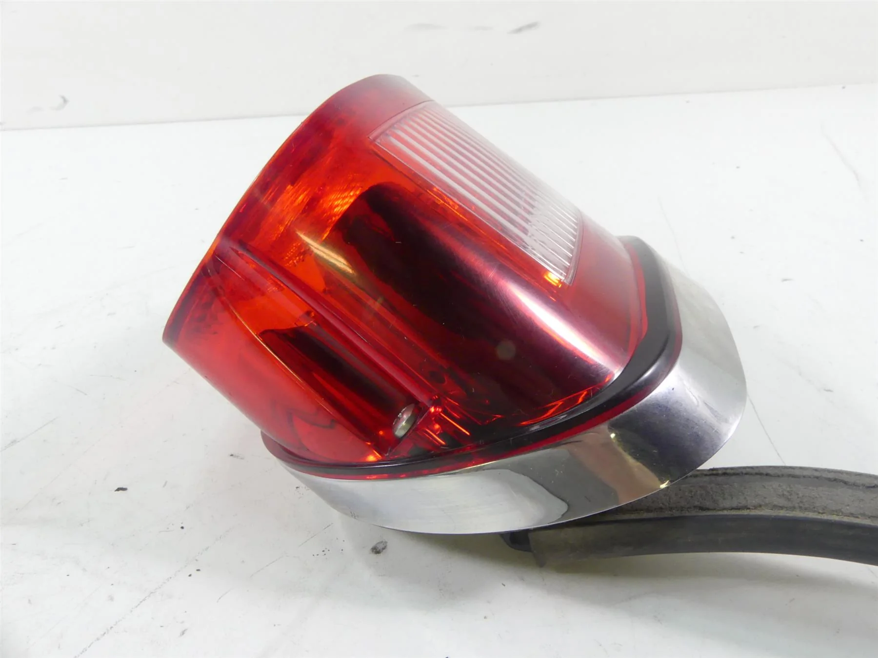 2006 Harley Touring FLHTCUI Electra Glide Taillight Tail Light & Wiring 68066-99 - Image 6
