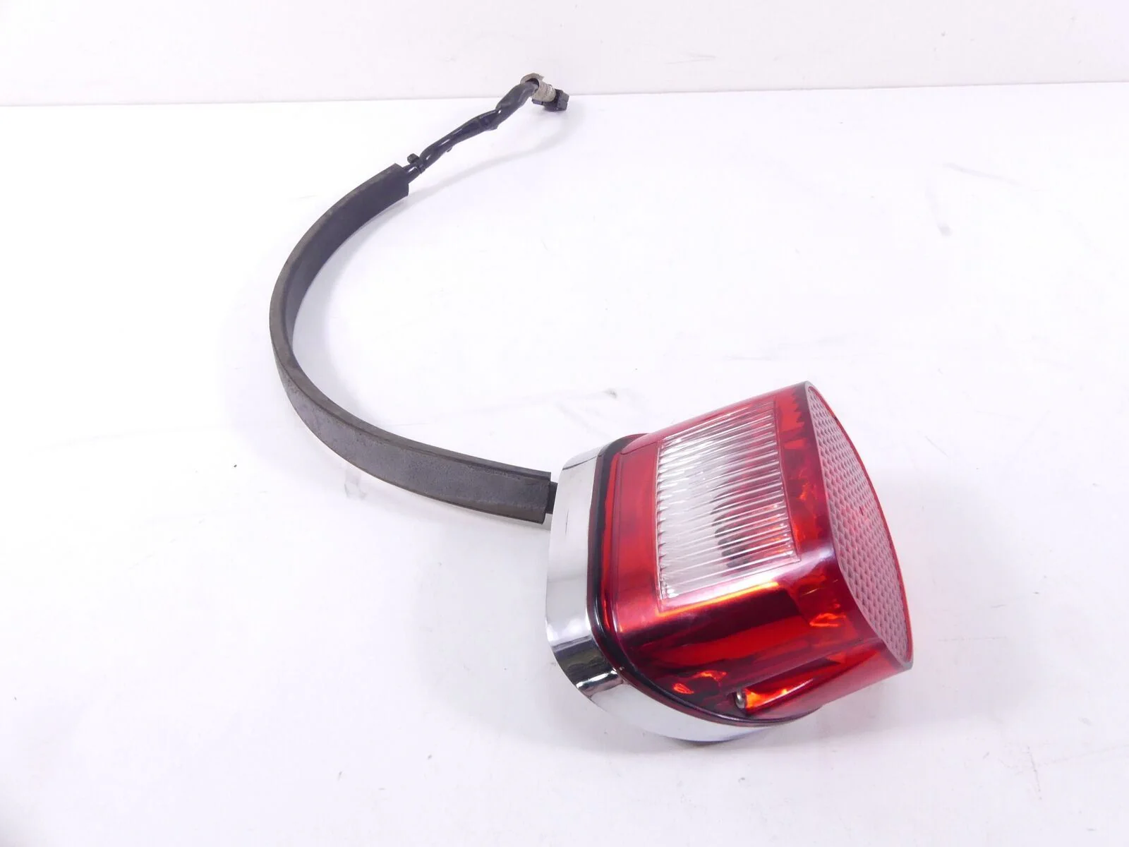 2006 Harley Touring FLHTCUI Electra Glide Taillight With Complete Wiring 68140-0
