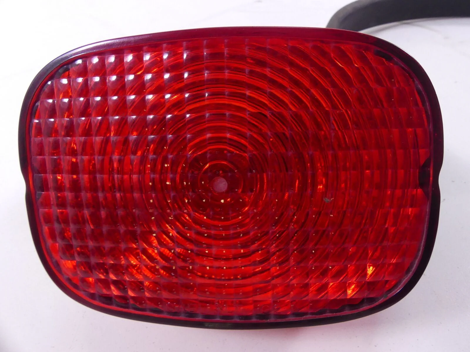 2006 Harley Touring FLHTCUI Electra Glide Taillight With Complete Wiring 68140-0 - Image 7