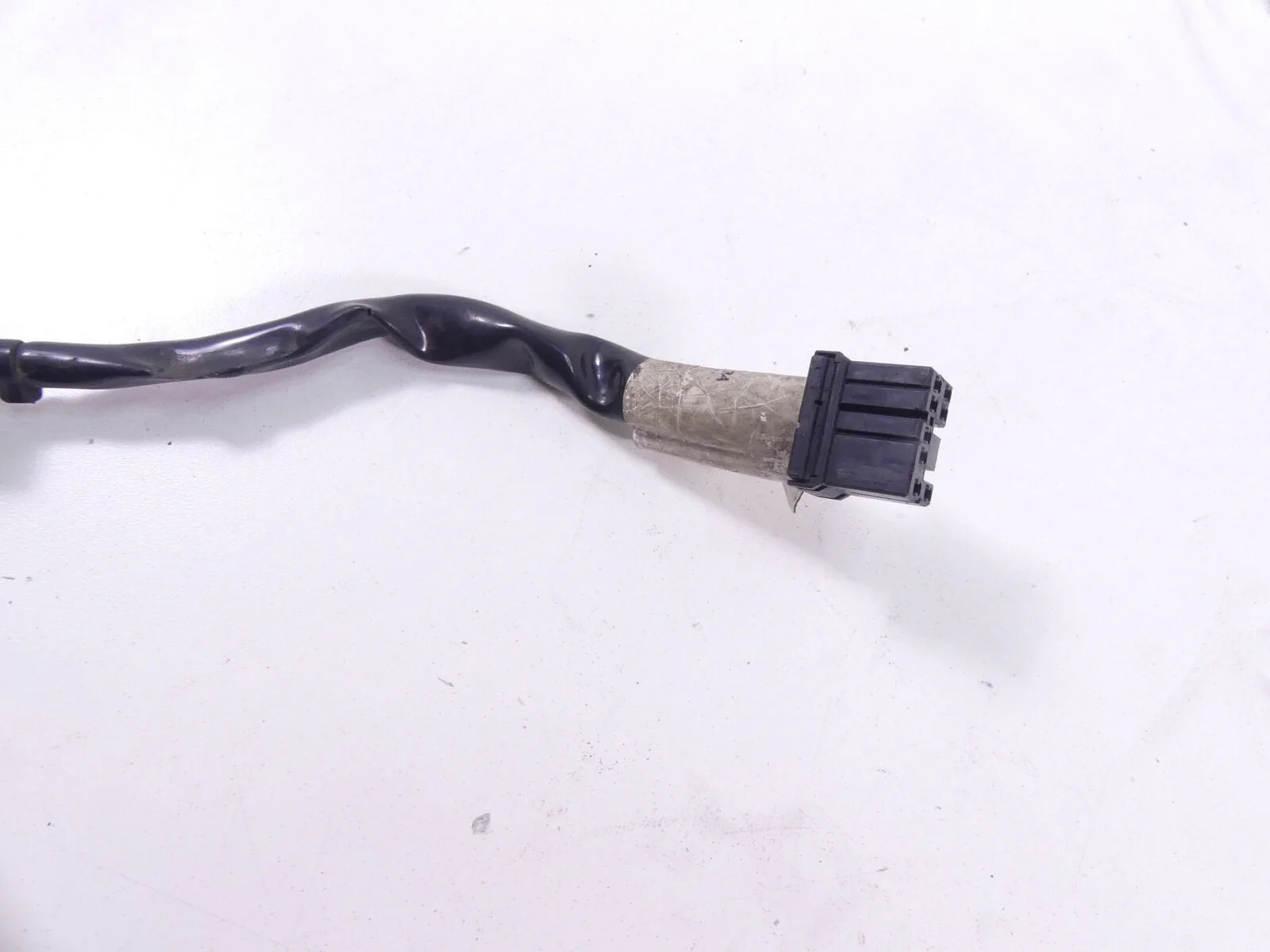 2006 Harley Touring FLHTCUI Electra Glide Taillight With Complete Wiring 68140-0 - Image 8