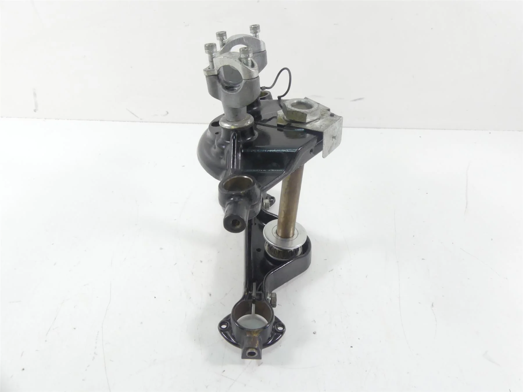 2006 Harley Touring FLHTCUI Electra Glide Upper Lower Triple Tree Riser 45446-87 - Image 3