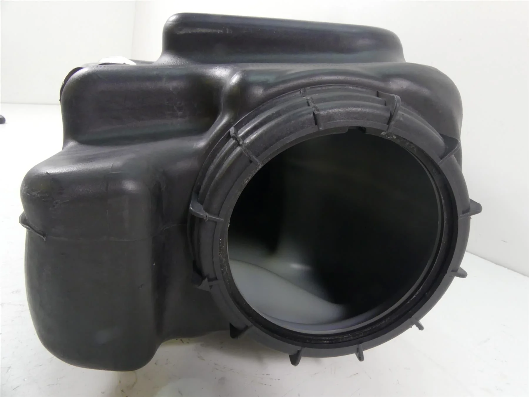 2006 Harley VRSCD Night V Rod Plastic Fuel Gas Petrol Tank Reservoir 62921-01 - Image 5