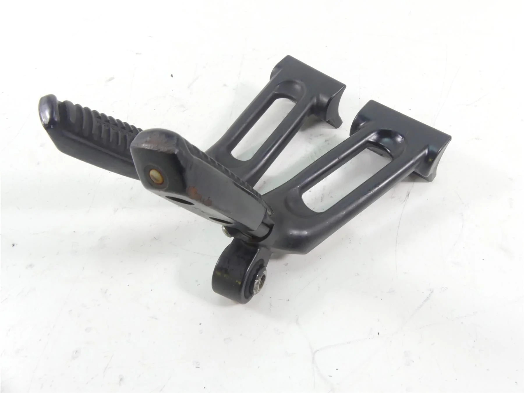 2006 Harley VRSCD Night V Rod Rear Passenger Footpeg Set -Read 51094-06 51095-06 - Image 2