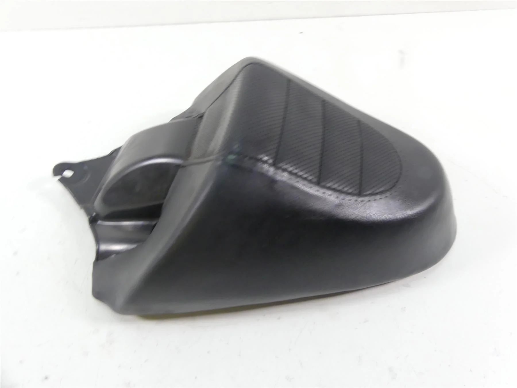 2006 Harley VRSCD Night V Rod Rear Passenger Pillion Saddle Seat- Read 52371-06 - Image 2