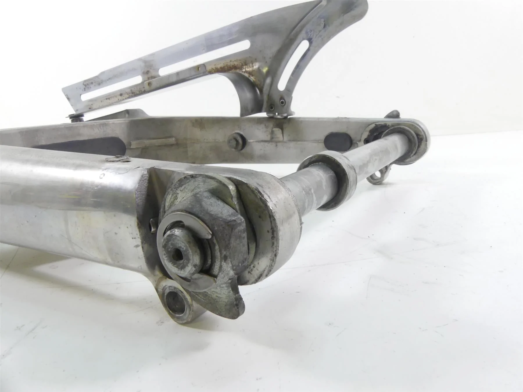 2006 Harley VRSCD Night V Rod Rear Swingarm Swing Arm & Axle Set 48372-05A - Image 7