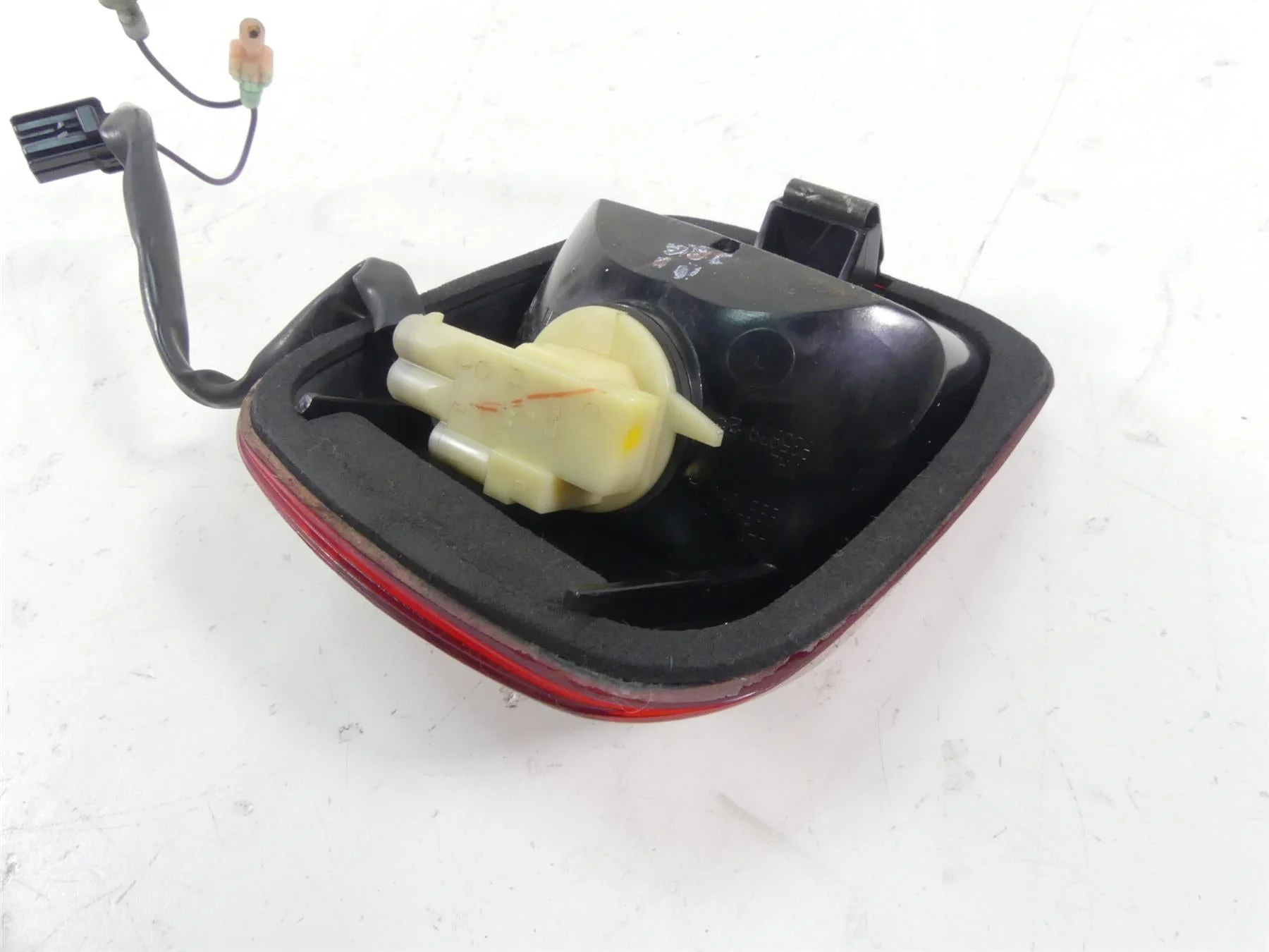 2006 Harley VRSCD Night V Rod Rear Tail Light Brake Stop Lamp - Read 68876-01A - Image 6