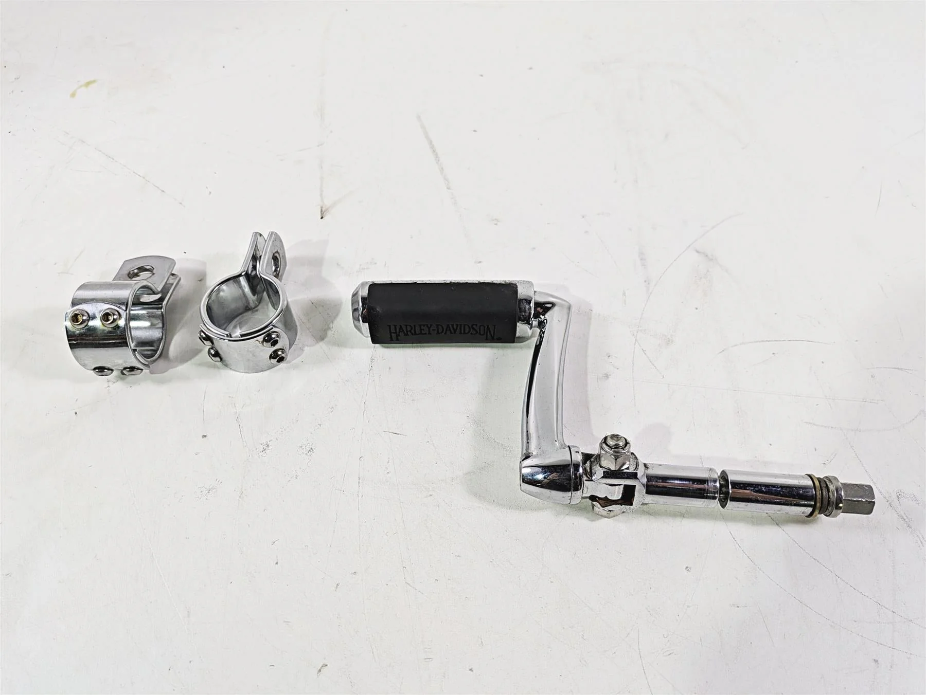 2006 Harley VRSCR Street V-Rod 1 Side Highway Foot Peg Rest Only