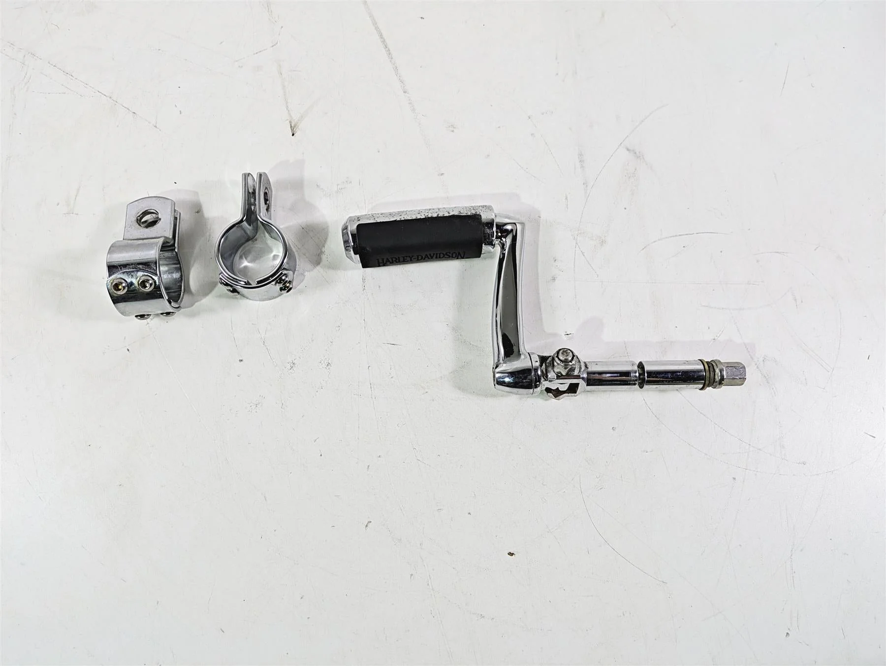 2006 Harley VRSCR Street V-Rod 1 Side Highway Foot Peg Rest Only - Image 2