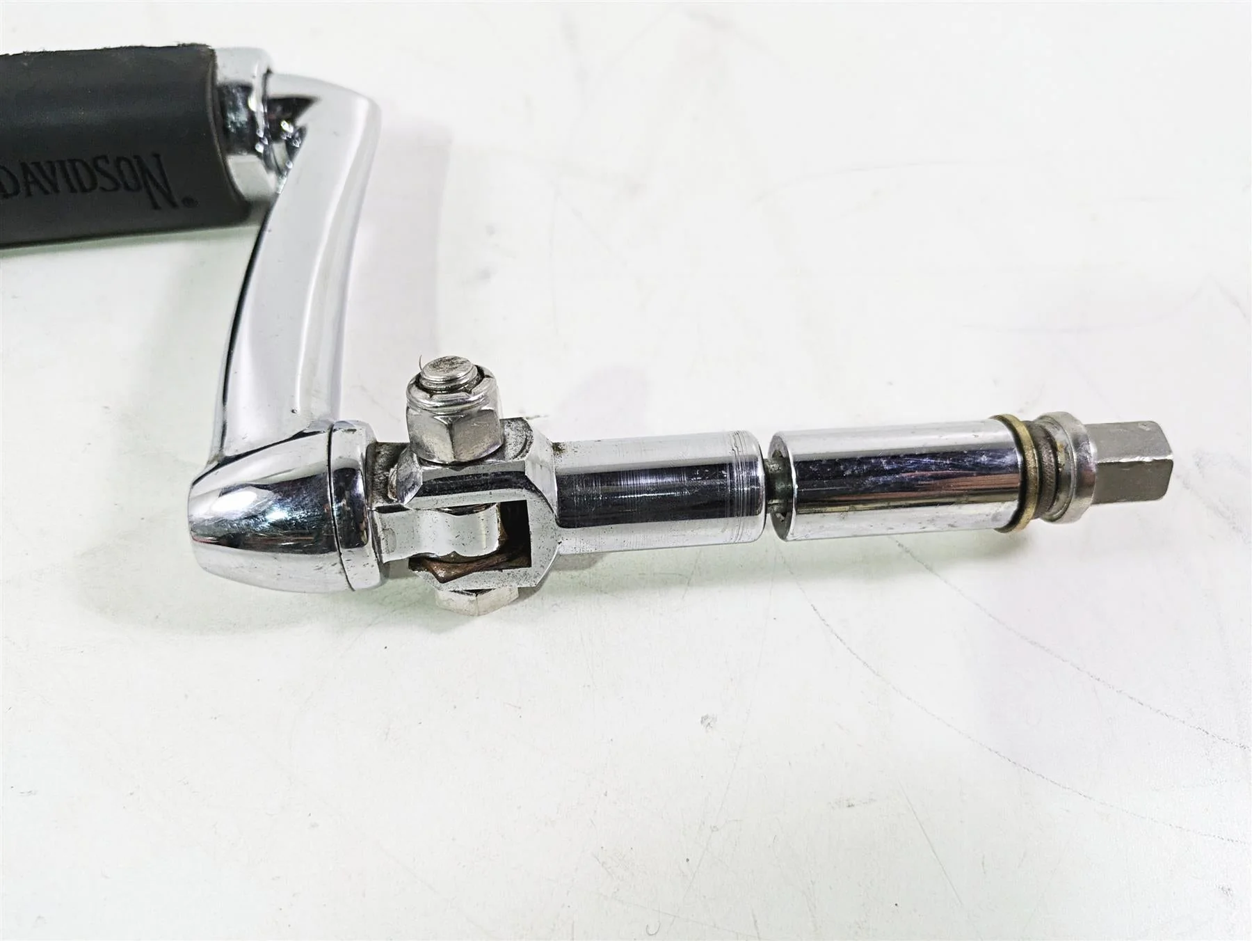 2006 Harley VRSCR Street V-Rod 1 Side Highway Foot Peg Rest Only - Image 4