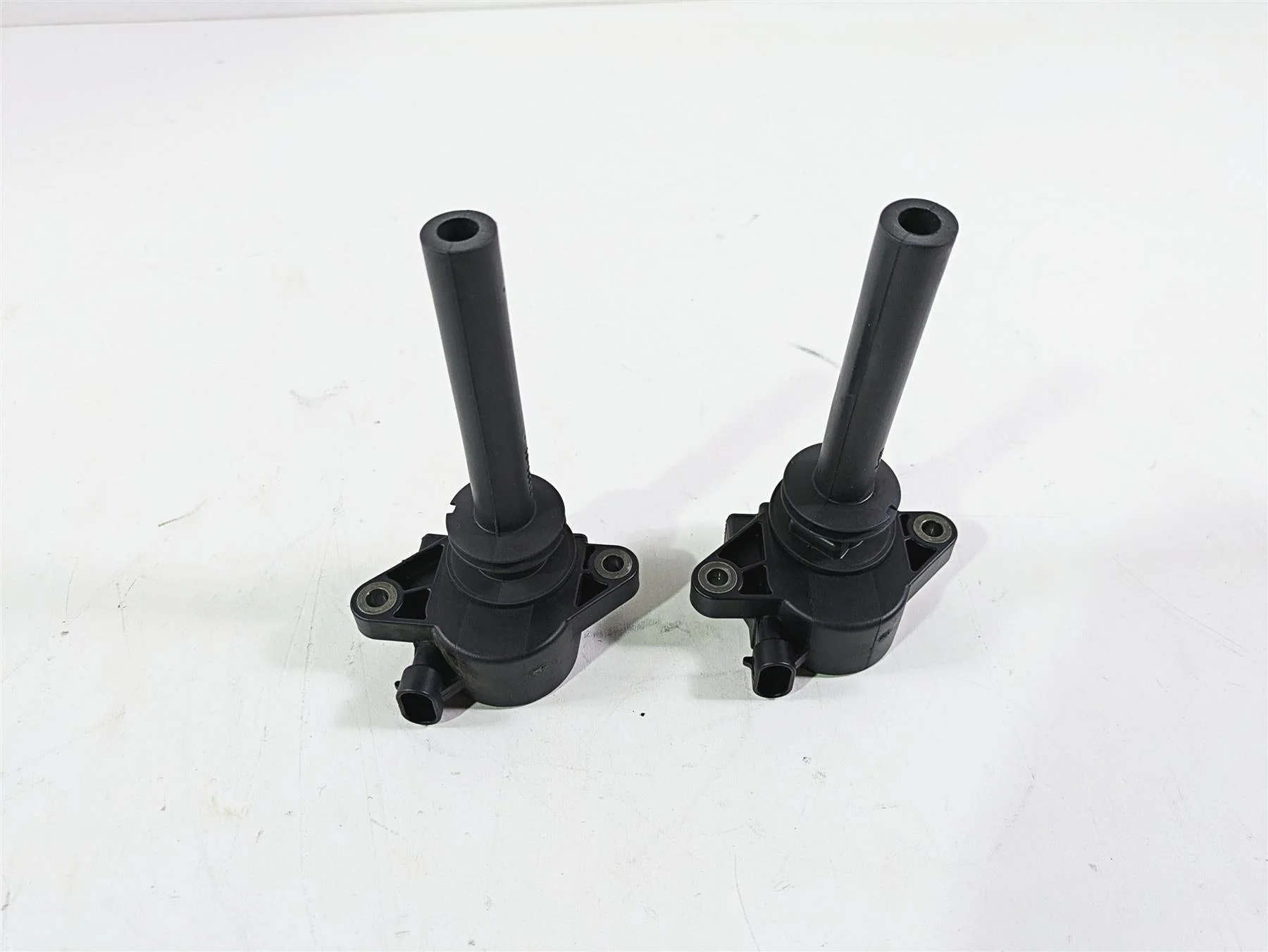 2006 Harley VRSCR Street V-Rod Delphi Ignition Coil Set 32477-01A - Image 3