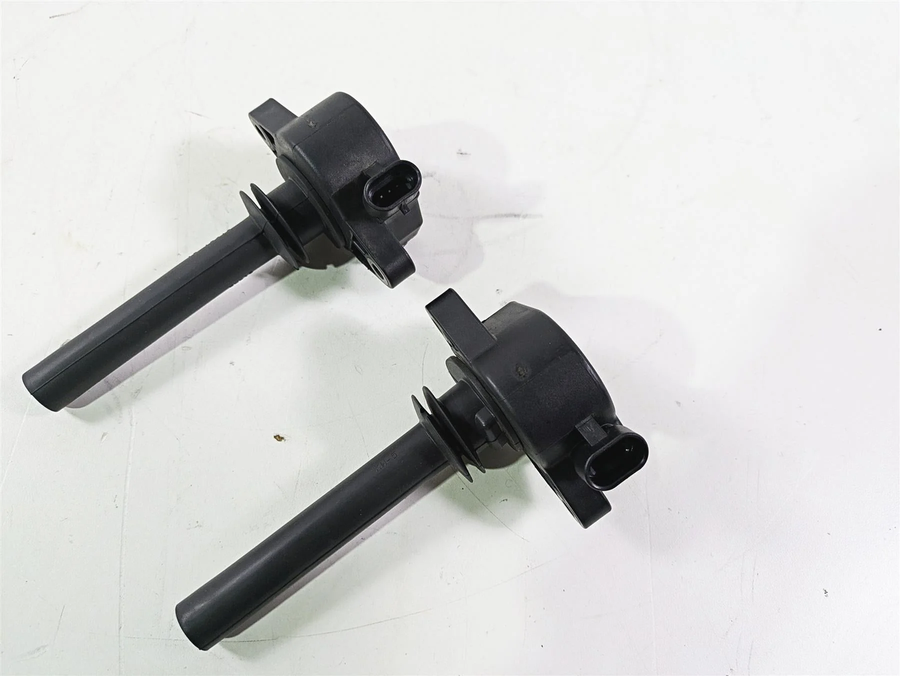 2006 Harley VRSCR Street V-Rod Delphi Ignition Coil Set 32477-01A - Image 8