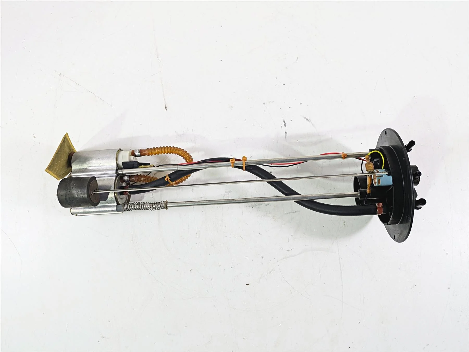 2006 Harley VRSCR Street V-Rod Fuel Gas Petrol Pump 75146-06 75272-06 - Image 3