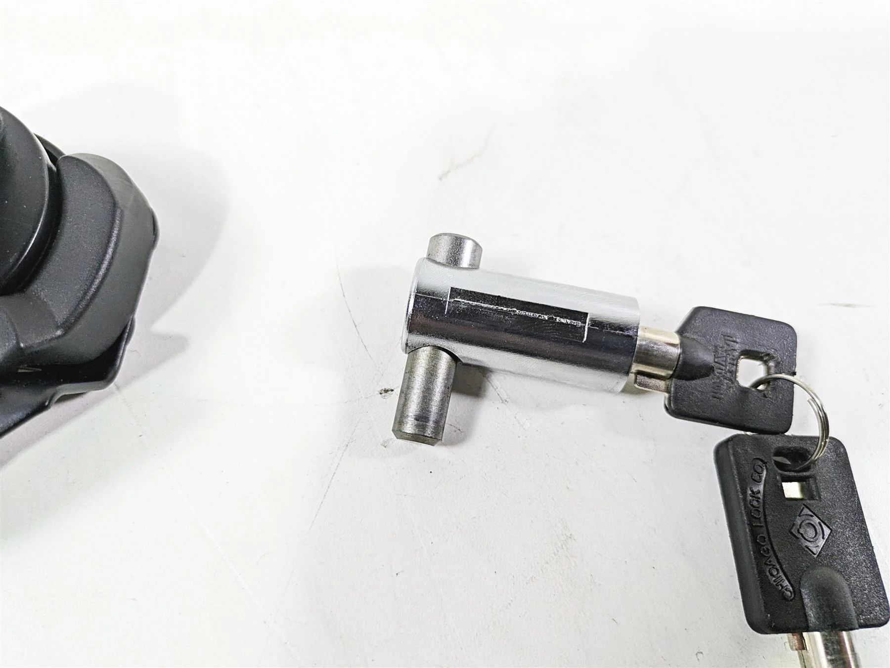 2006 Harley VRSCR Street V-Rod Ignition Switch Key Lock Set 71404-06 - Image 9