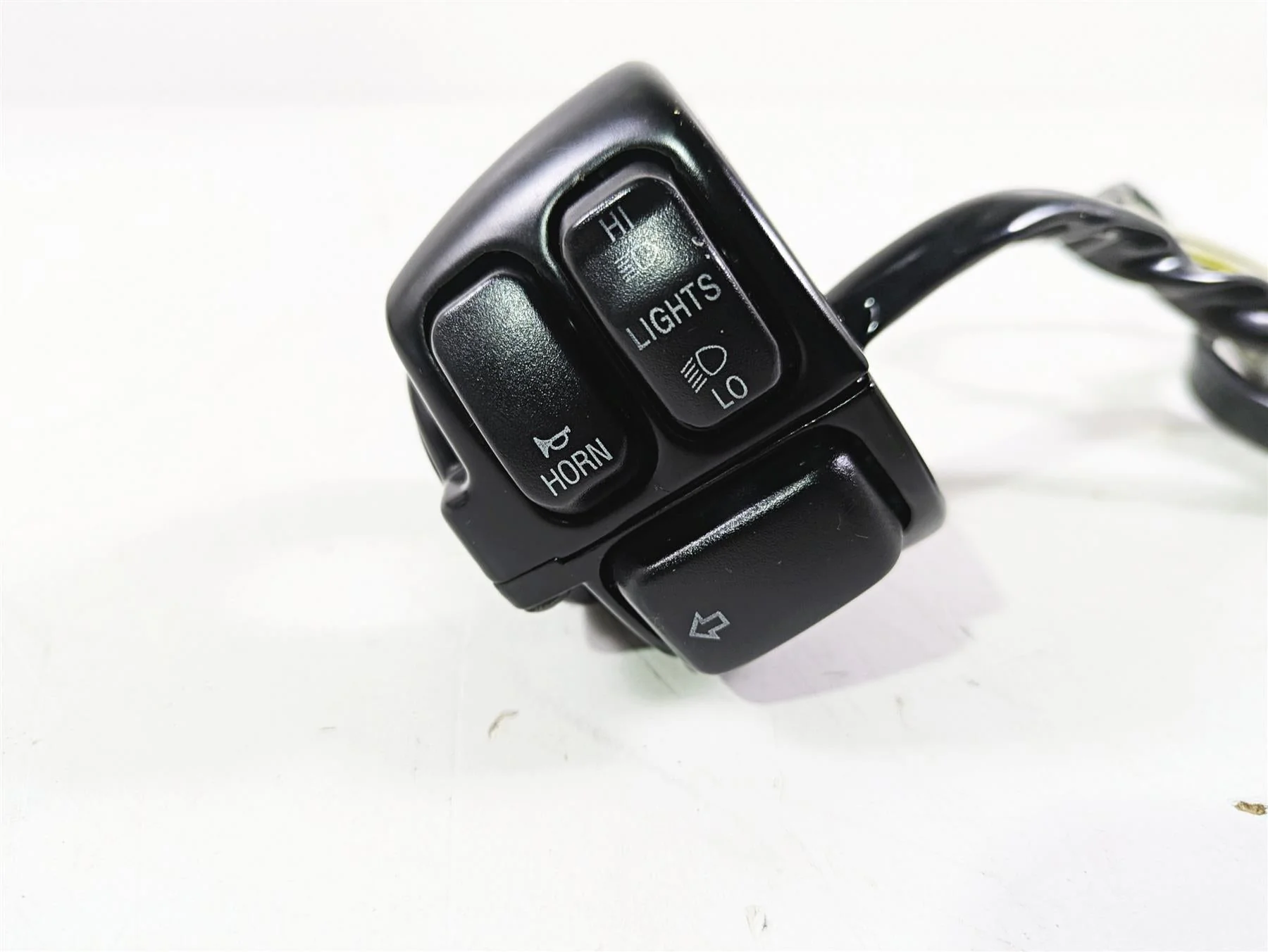 2006 Harley VRSCR Street V-Rod Left Hand Control Switch 71682-06A 71685-06A - Image 6