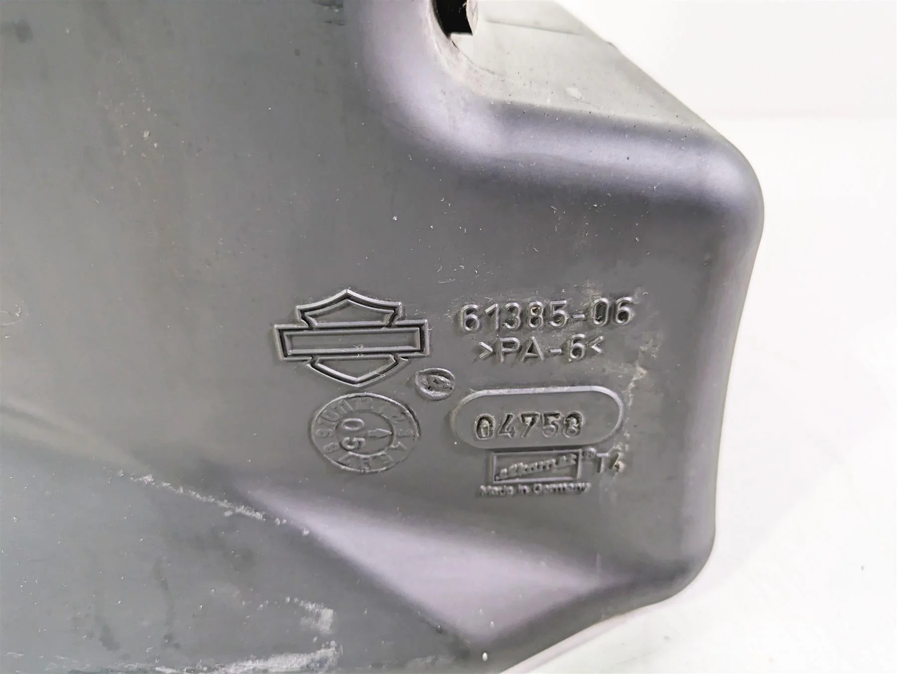 2006 Harley VRSCR Street V-Rod Plastic Fuel Gas Petrol Tank 61384-06 - Image 6