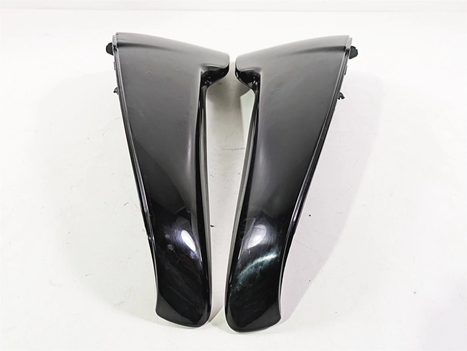 2006 Harley VRSCR Street V-Rod Radiator Side Cover Fairing Set 66166-06 66167-06
