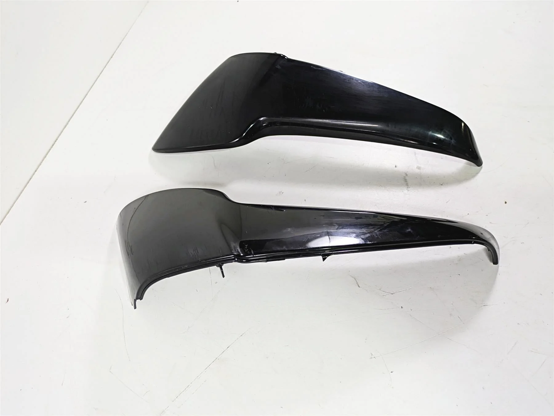 2006 Harley VRSCR Street V-Rod Radiator Side Cover Fairing Set 66166-06 66167-06 - Image 3