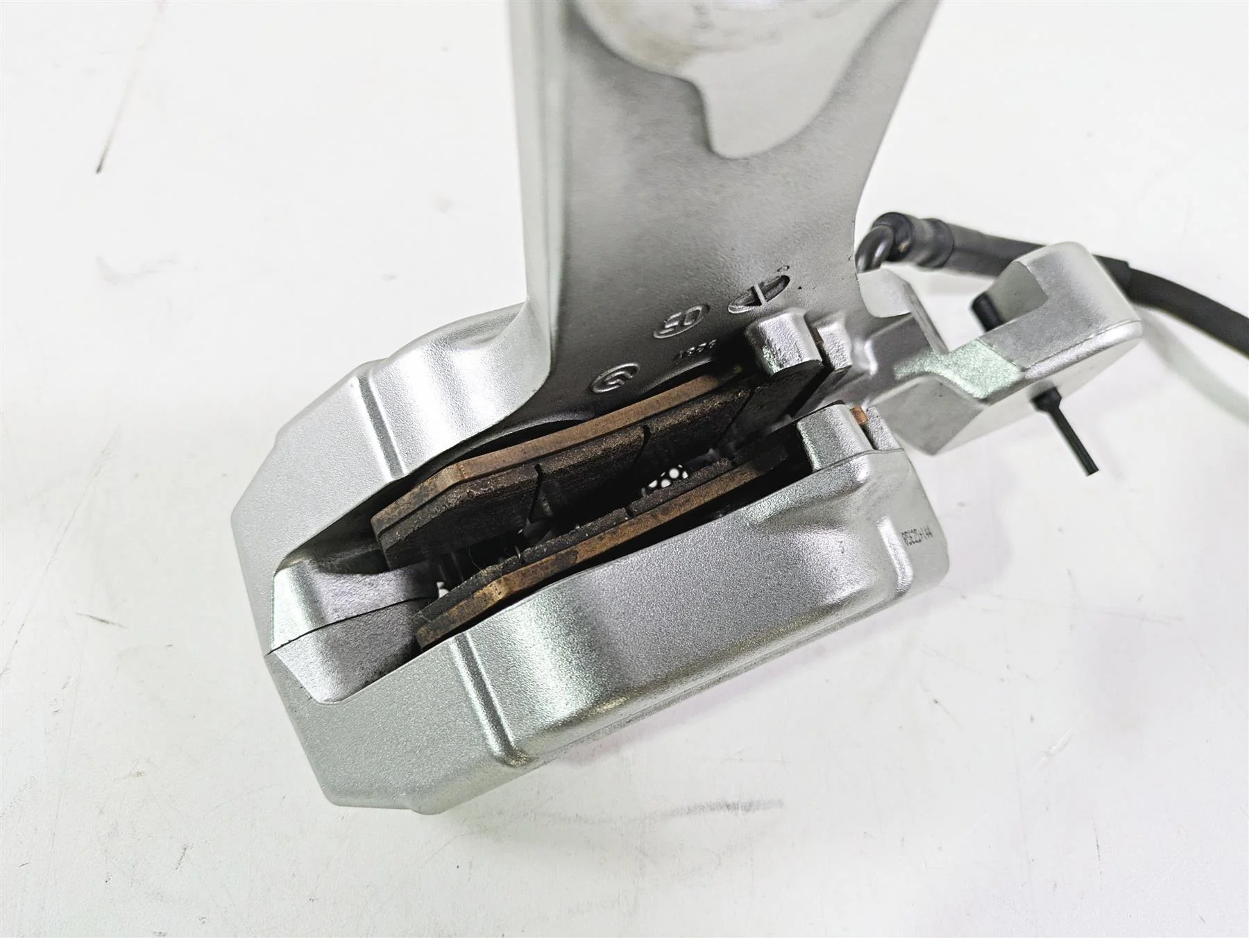 2006 Harley VRSCR Street V-Rod Rear Brake Caliper Silver 44557-06A - Image 9