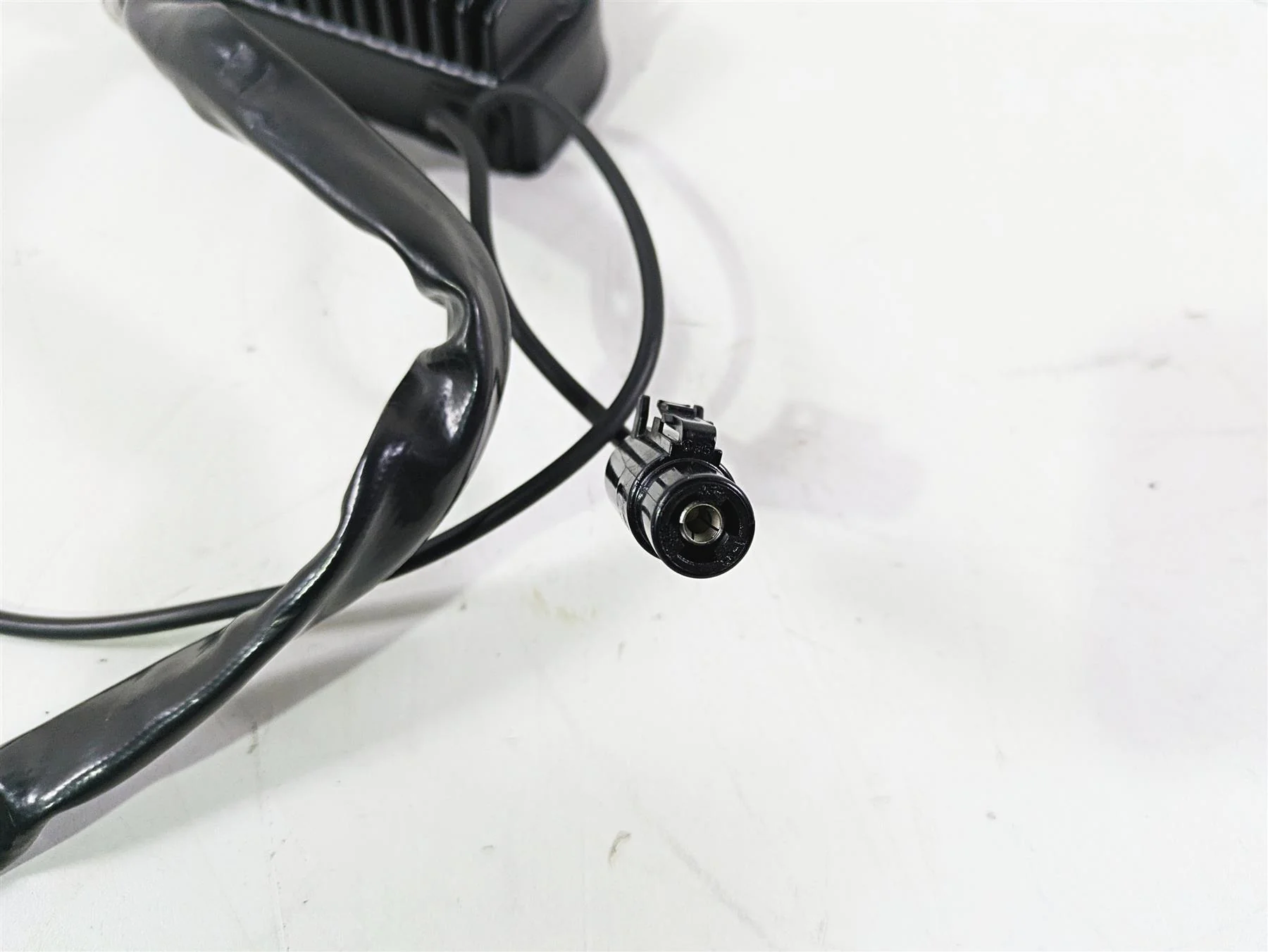 2006 Harley VRSCR Street V-Rod Rectifier Voltage Regulator 74440-01 - Image 10