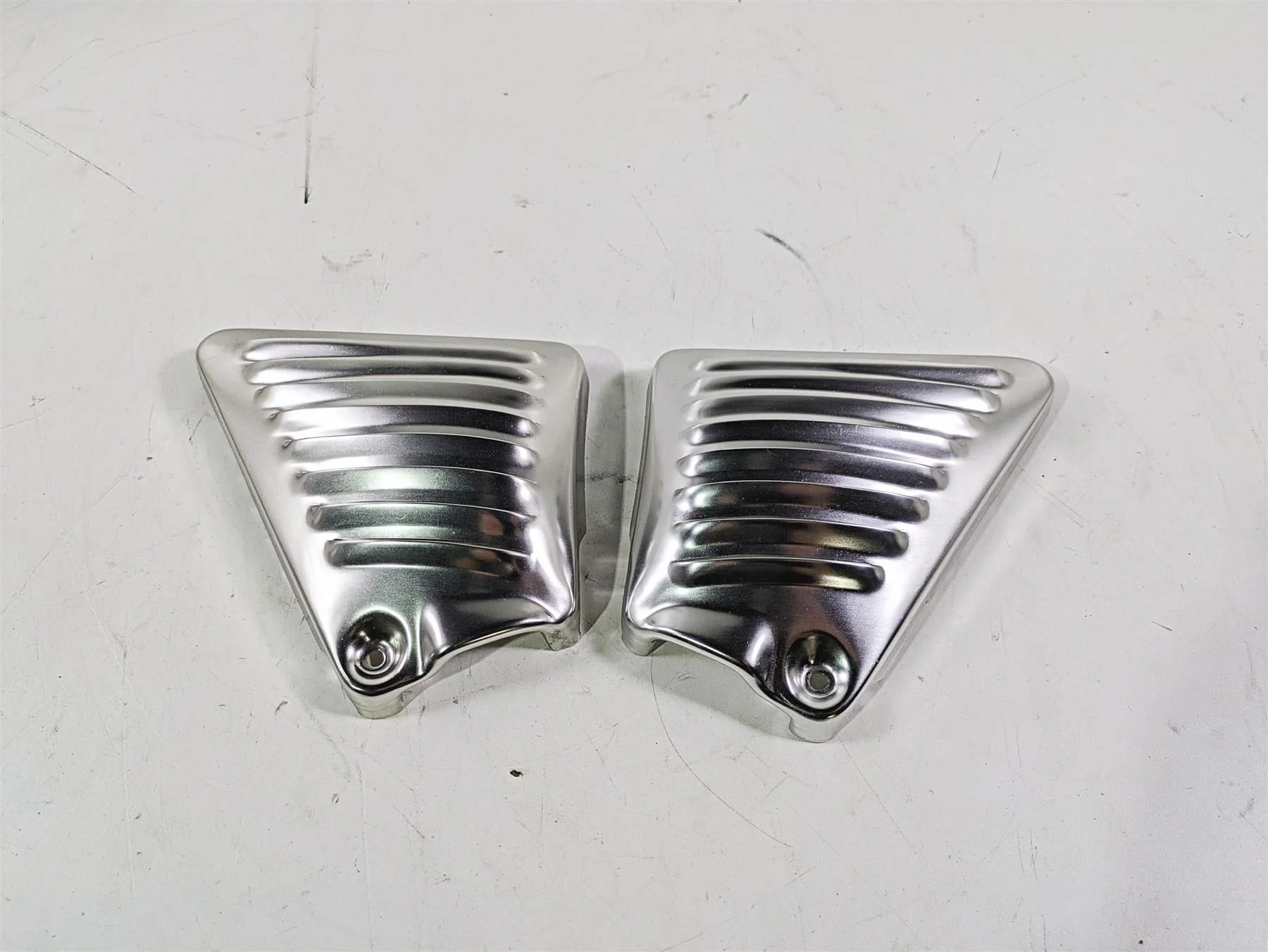 2006 Harley VRSCR Street V-Rod Silver Neck Cover fairing  Set 66155-03 66156-03