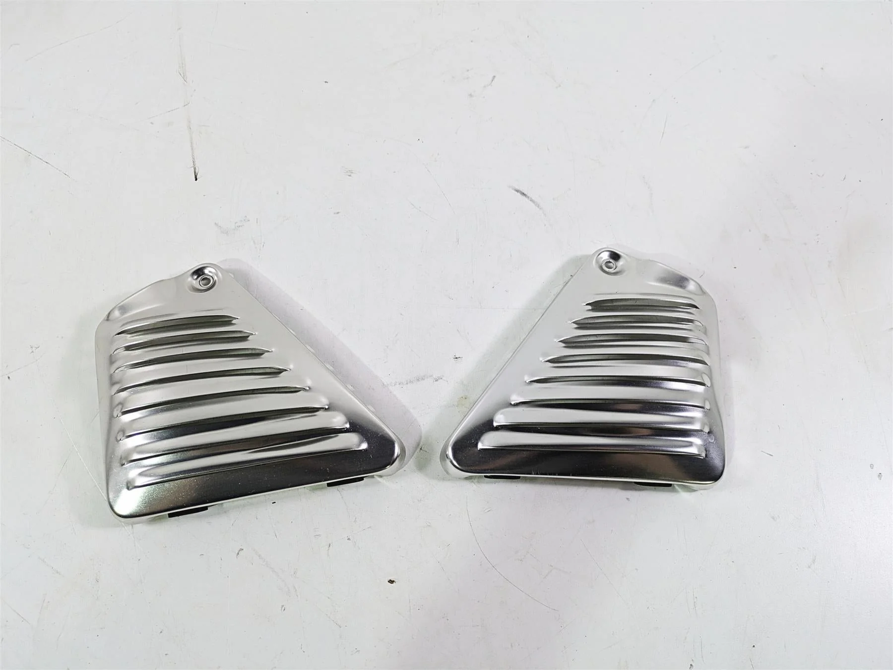 2006 Harley VRSCR Street V-Rod Silver Neck Cover fairing  Set 66155-03 66156-03 - Image 10