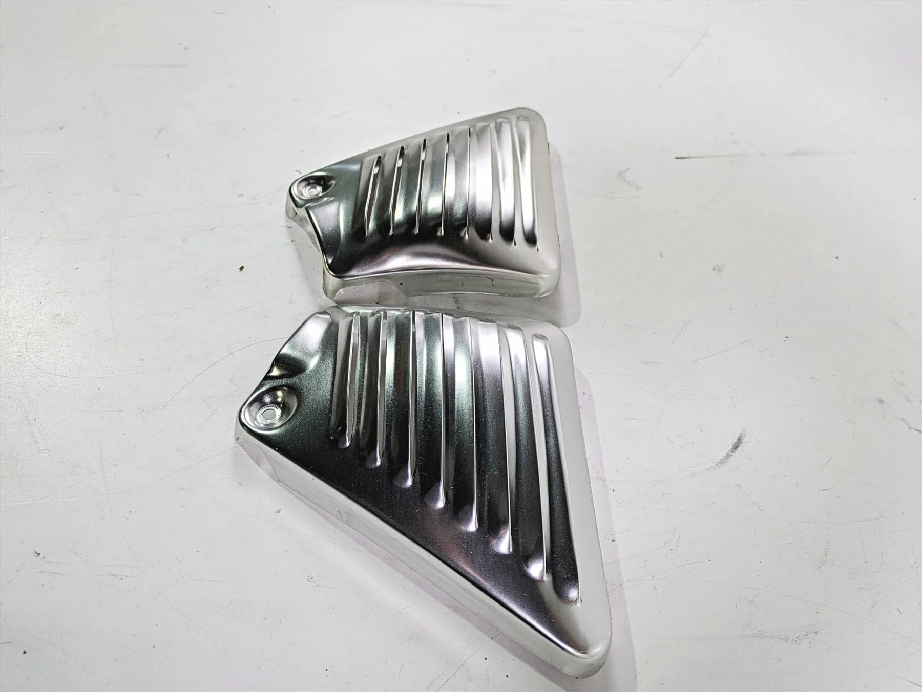 2006 Harley VRSCR Street V-Rod Silver Neck Cover fairing  Set 66155-03 66156-03 - Image 3