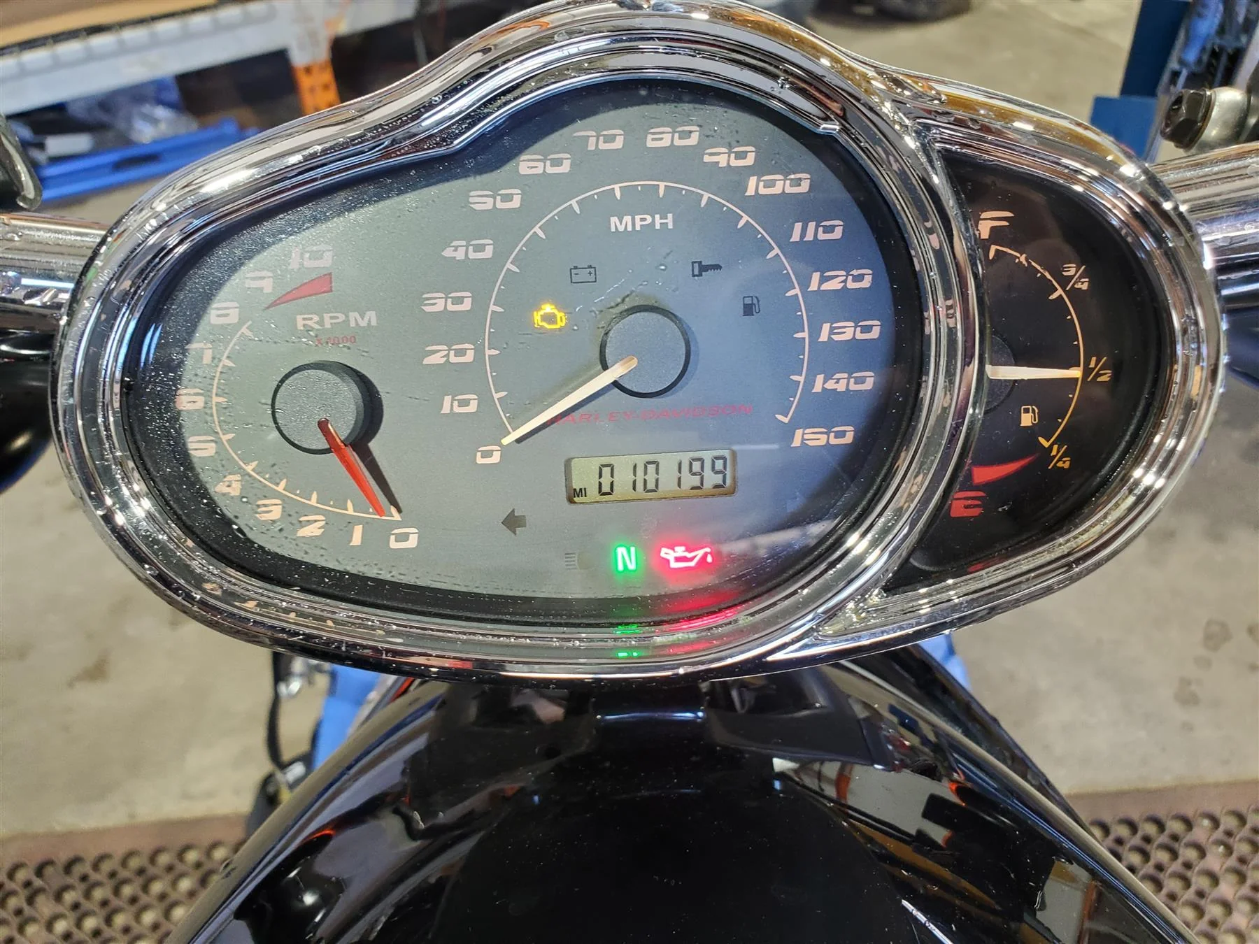 2006 Harley VRSCR Street V-Rod Speedometer Instrument Gauges 10K 67395-06B - Image 2