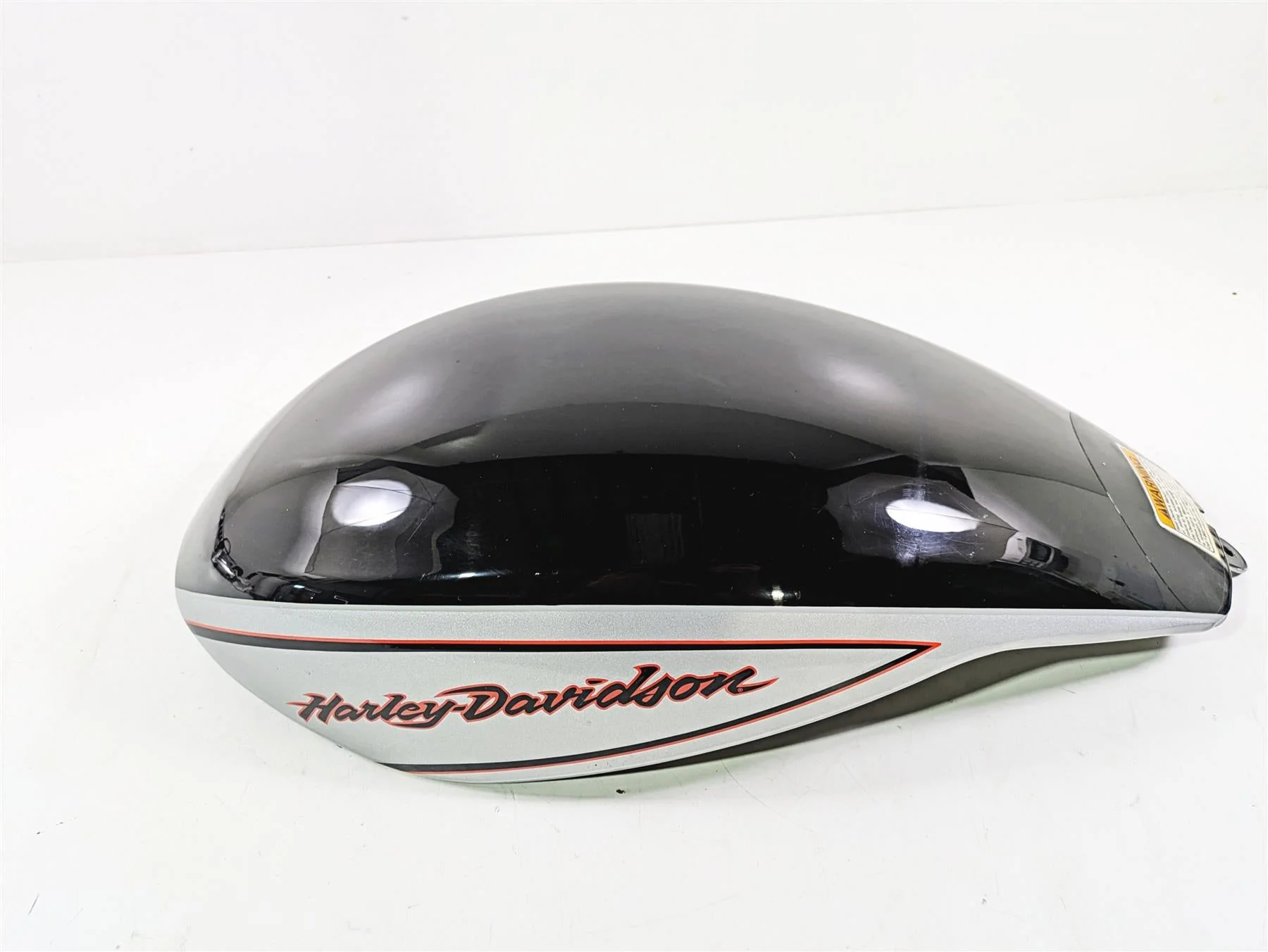 2006 Harley VRSCR Street V-Rod Upper Tank Airbox Cover Fairing 66126-06BKA - Image 2