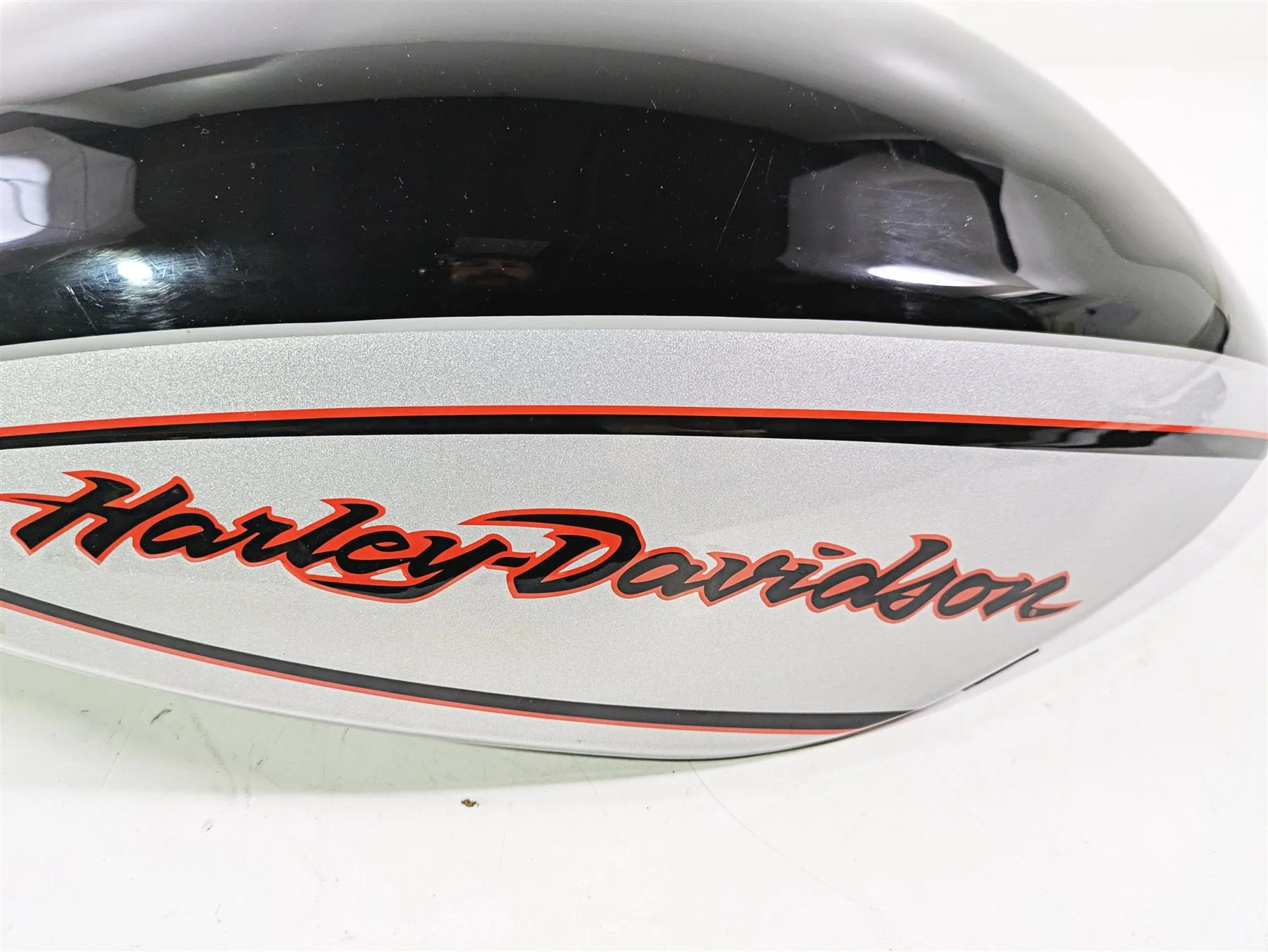 2006 Harley VRSCR Street V-Rod Upper Tank Airbox Cover Fairing 66126-06BKA - Image 9