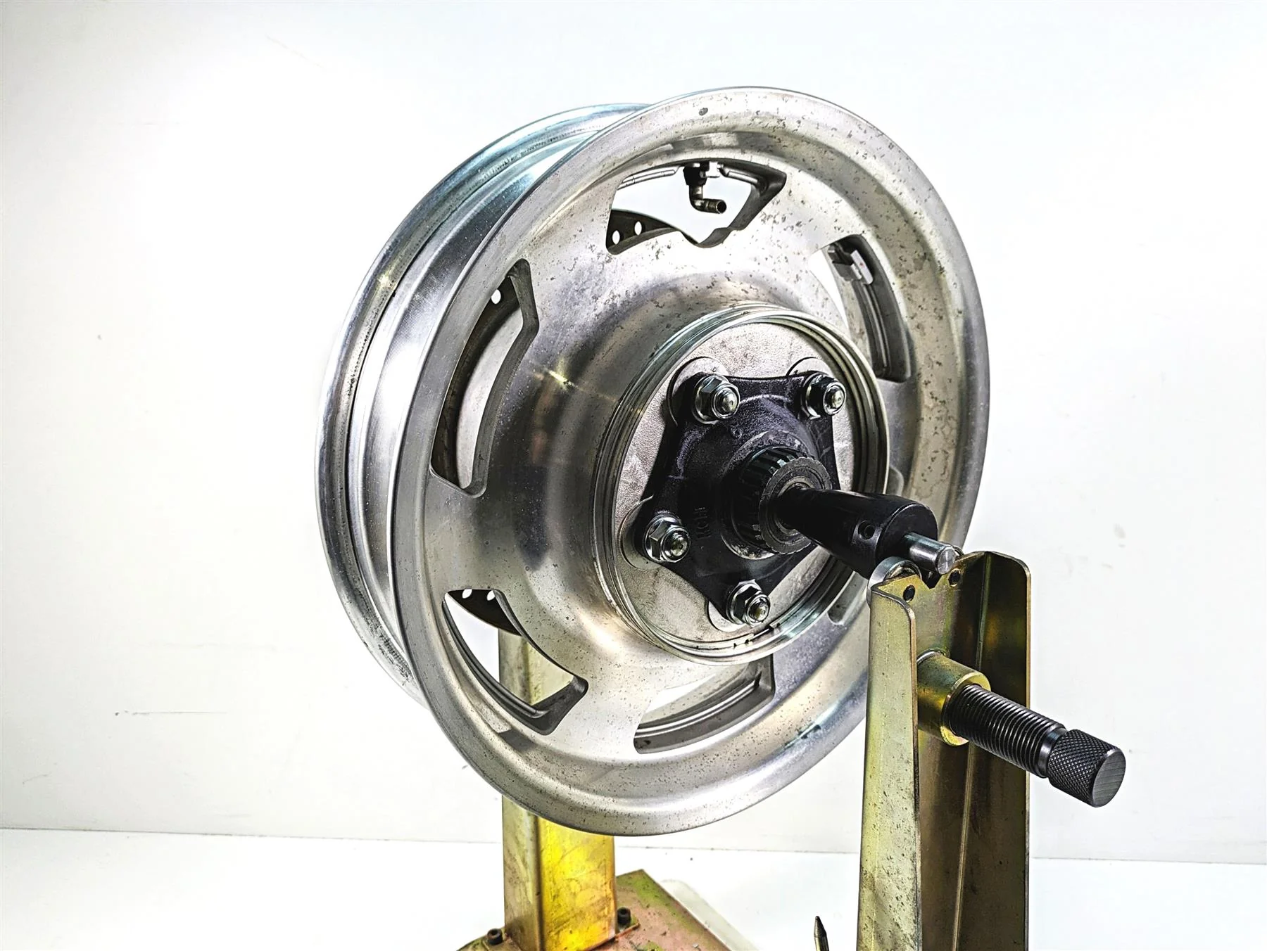 2006 Honda V-Twin VTX1300 R Straight Enkei 15x3.5 Rear Wheel Rim 42650-MEA-910