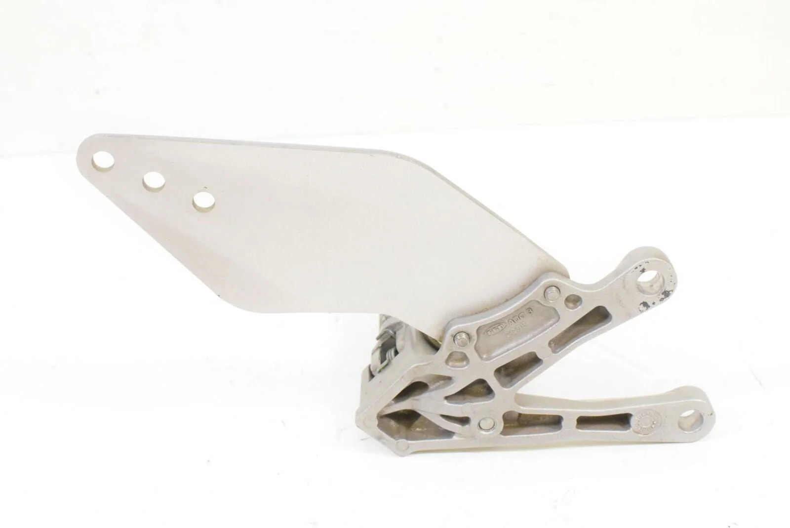 2006 Kawasaki ZX10R ZX10 R Ninja Front Left Rider Foot Peg Footpeg 35063-0226 - Image 3