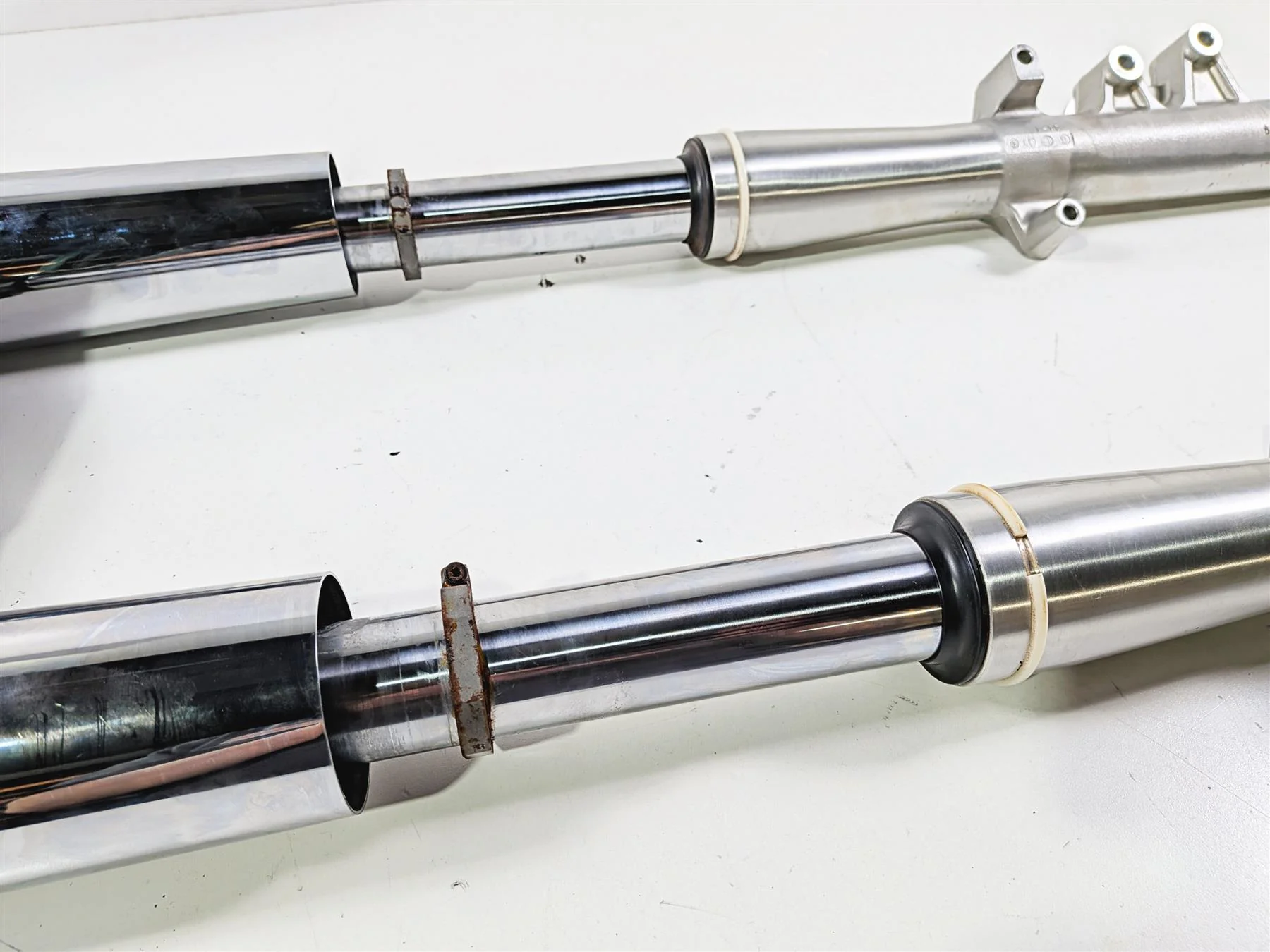 2006 Suzuki C90 VL1500T Boulevard Front End Fork Set 51103-10F70 51104-10F70 - Image 6