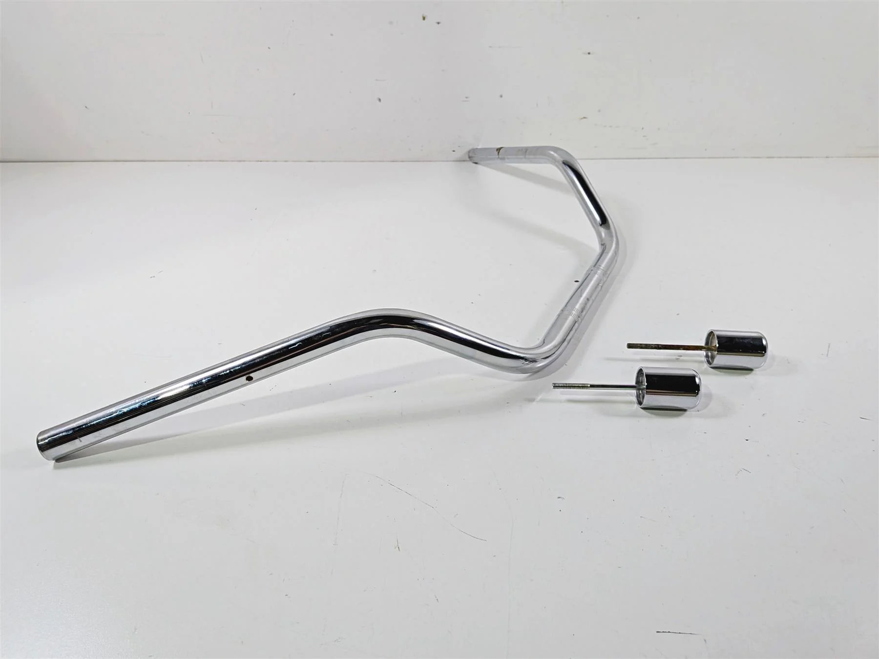 2006 Suzuki C90 VL1500T Boulevard Handlebar Handle Bar Steering 56111-10FA0 - Image 12