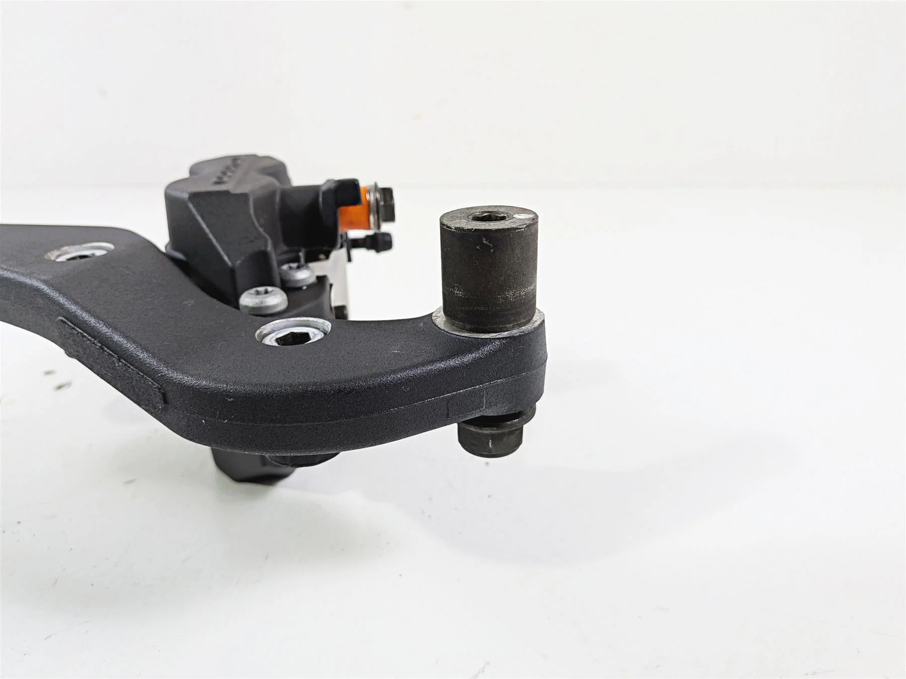2006 Suzuki C90 VL1500T Boulevard Rear Brake Caliper & Mstr Cyl 69100-10F10-999 - Image 11