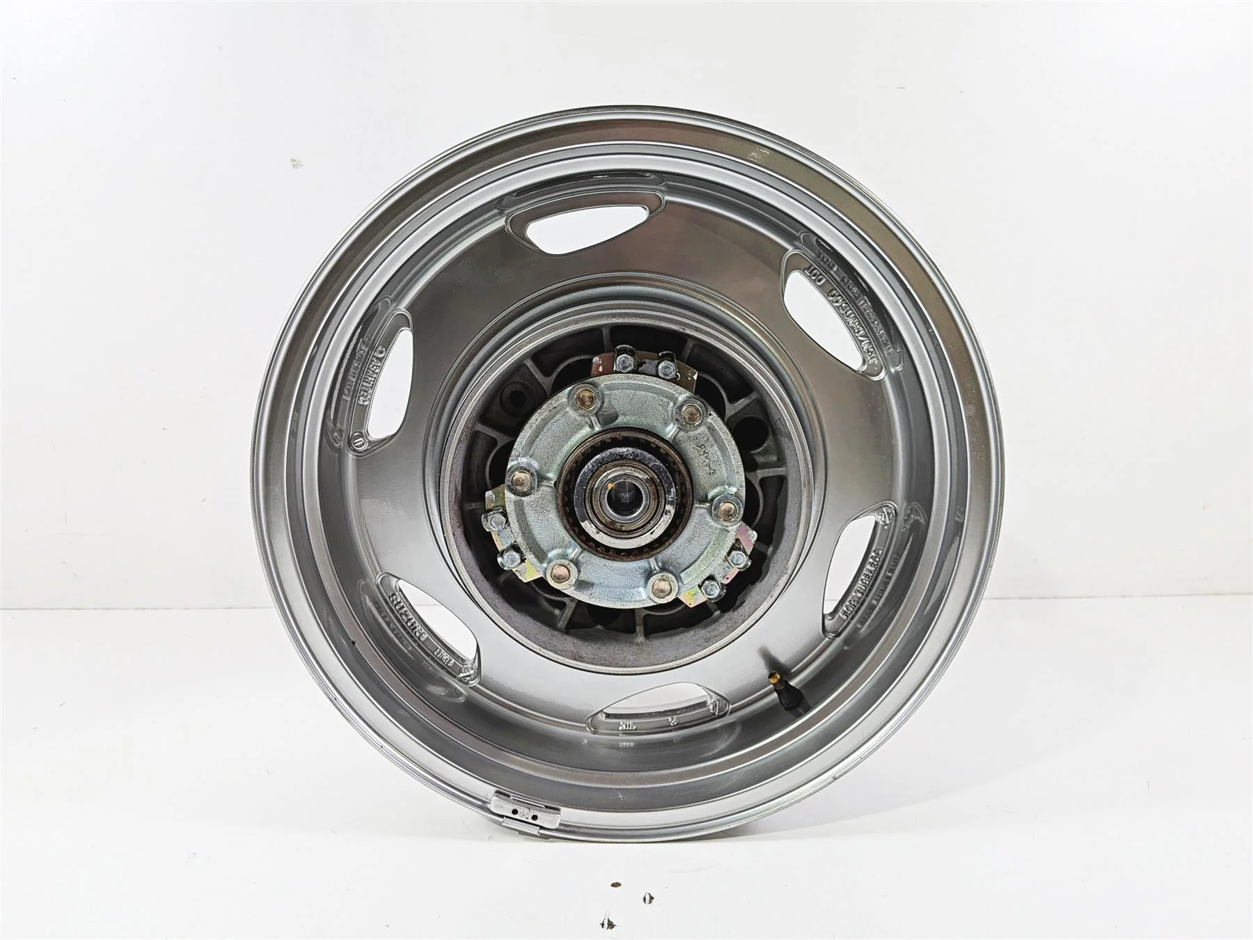 2006 Suzuki C90 VL1500T Boulevard Rear Wheel Rim 15x5 Nice 64100-10830 - Image 7