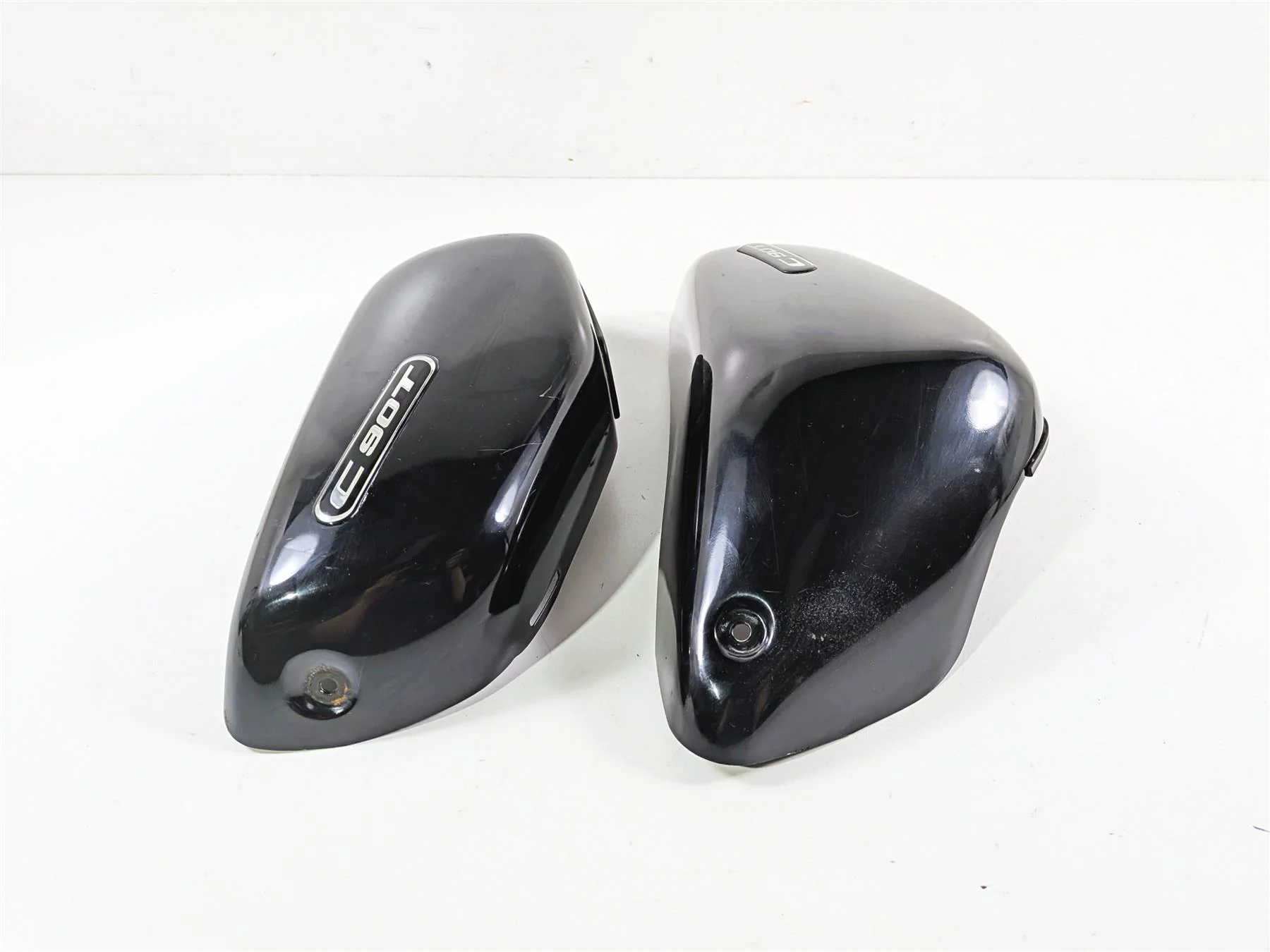 2006 Suzuki C90 VL1500T Boulevard Side Cover Fairing Set 47110-10F00 47210-10F00 - Image 4