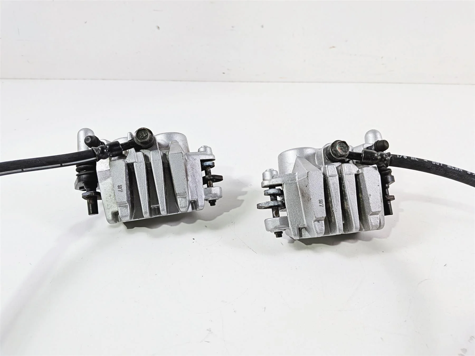 2006 Suzuki C90 VL1500T Boulevard Tokico Front Brake Caliper Set 59100-33DD0-999 - Image 5