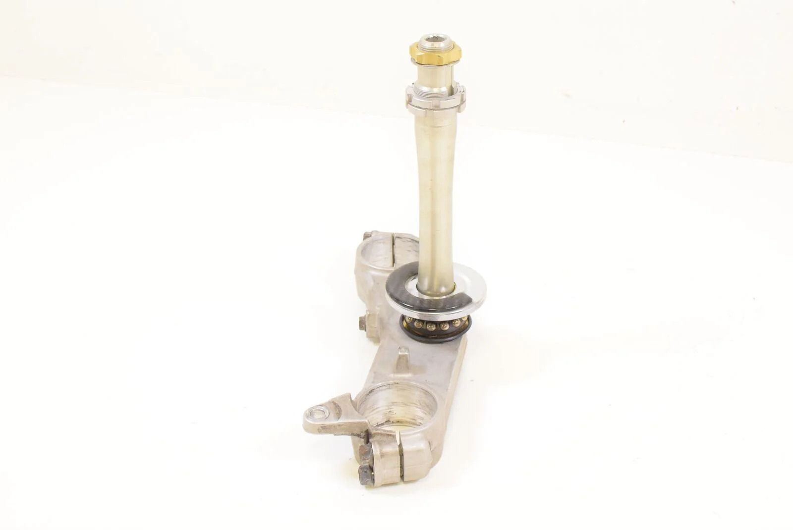 2006 Suzuki GSX1300 R Hayabusa Lower Triple Tree Steering Clamp 51410-24F30 - Image 3